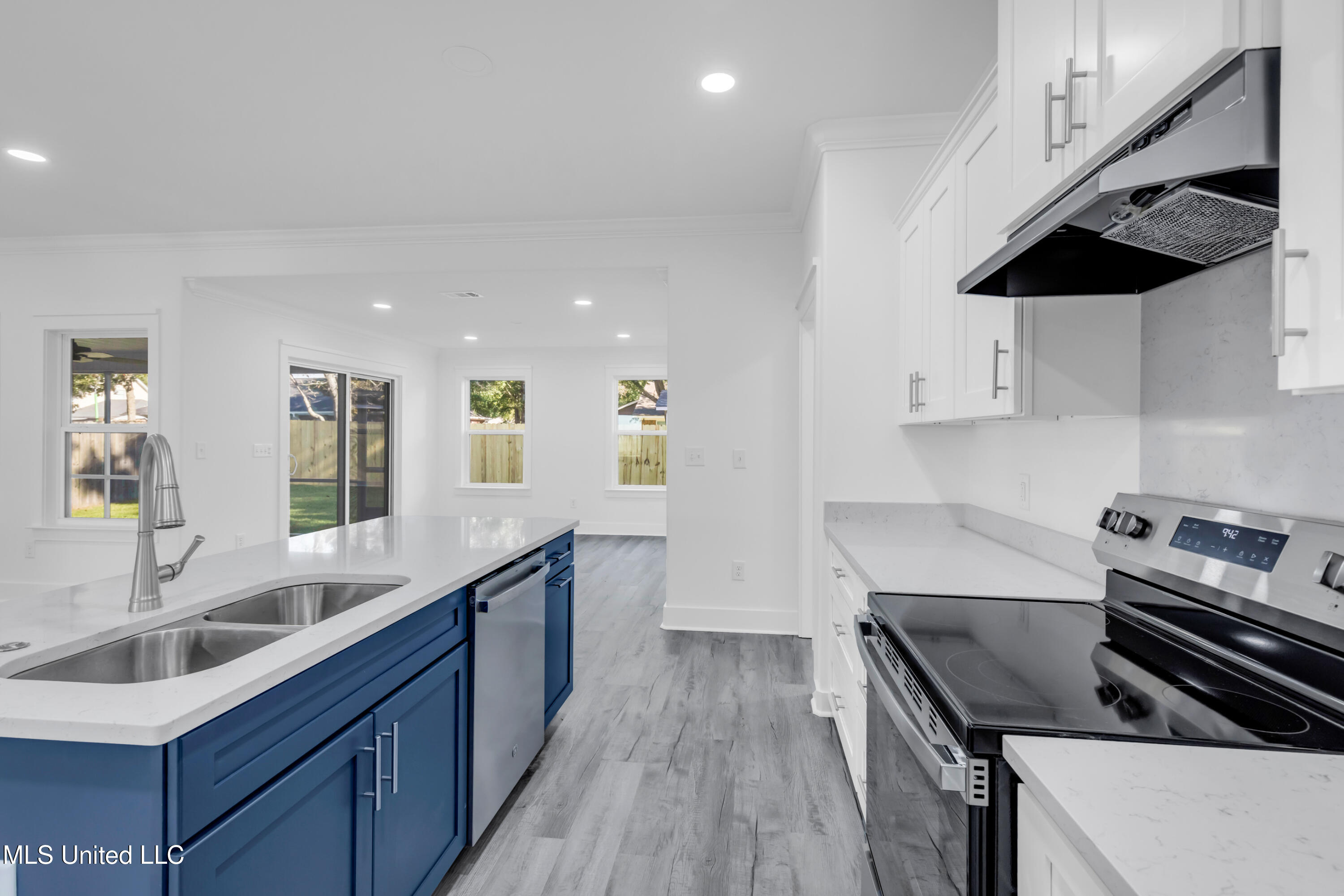 609 Tantallon Drive Property Photo 14