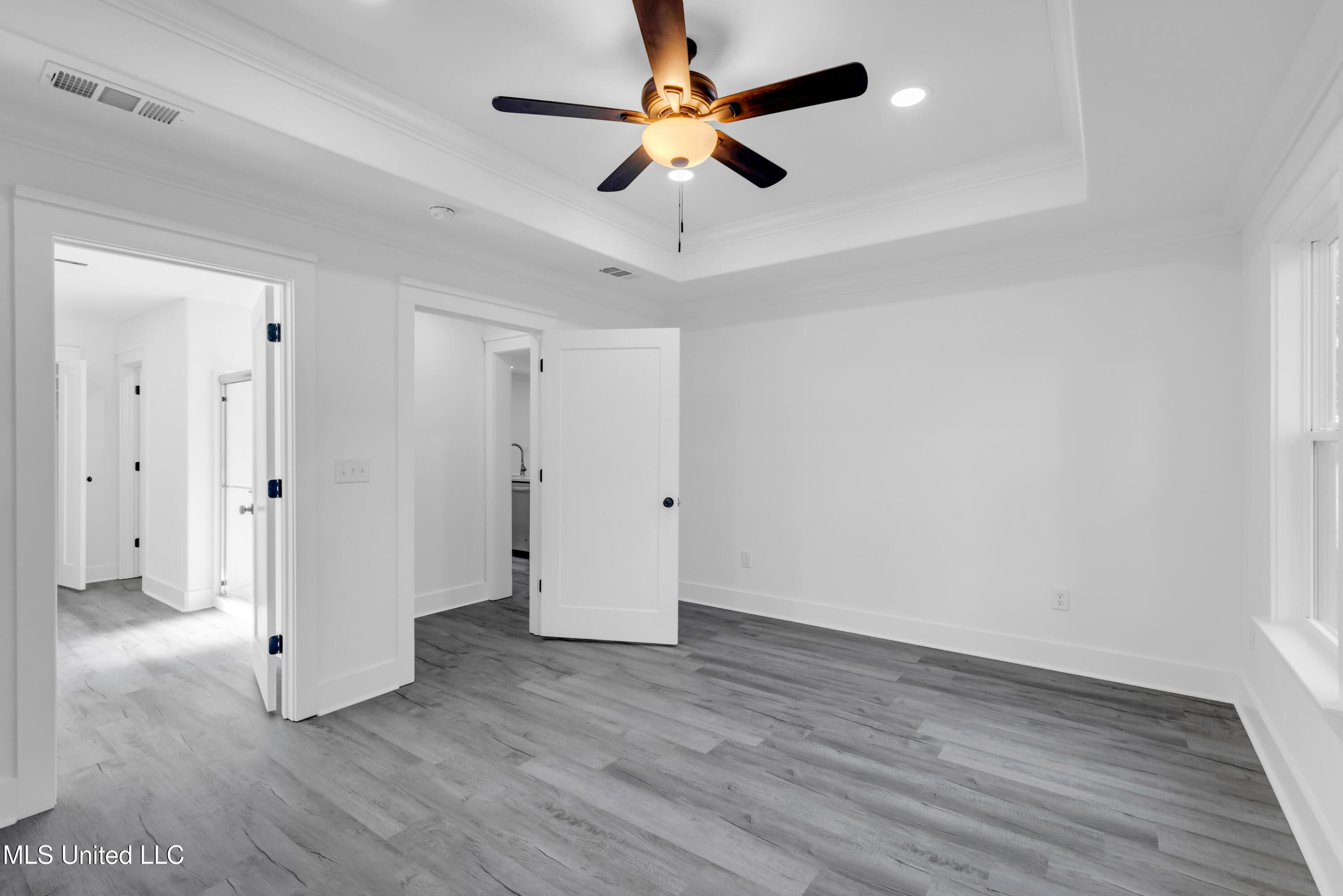 609 Tantallon Drive Property Photo 18