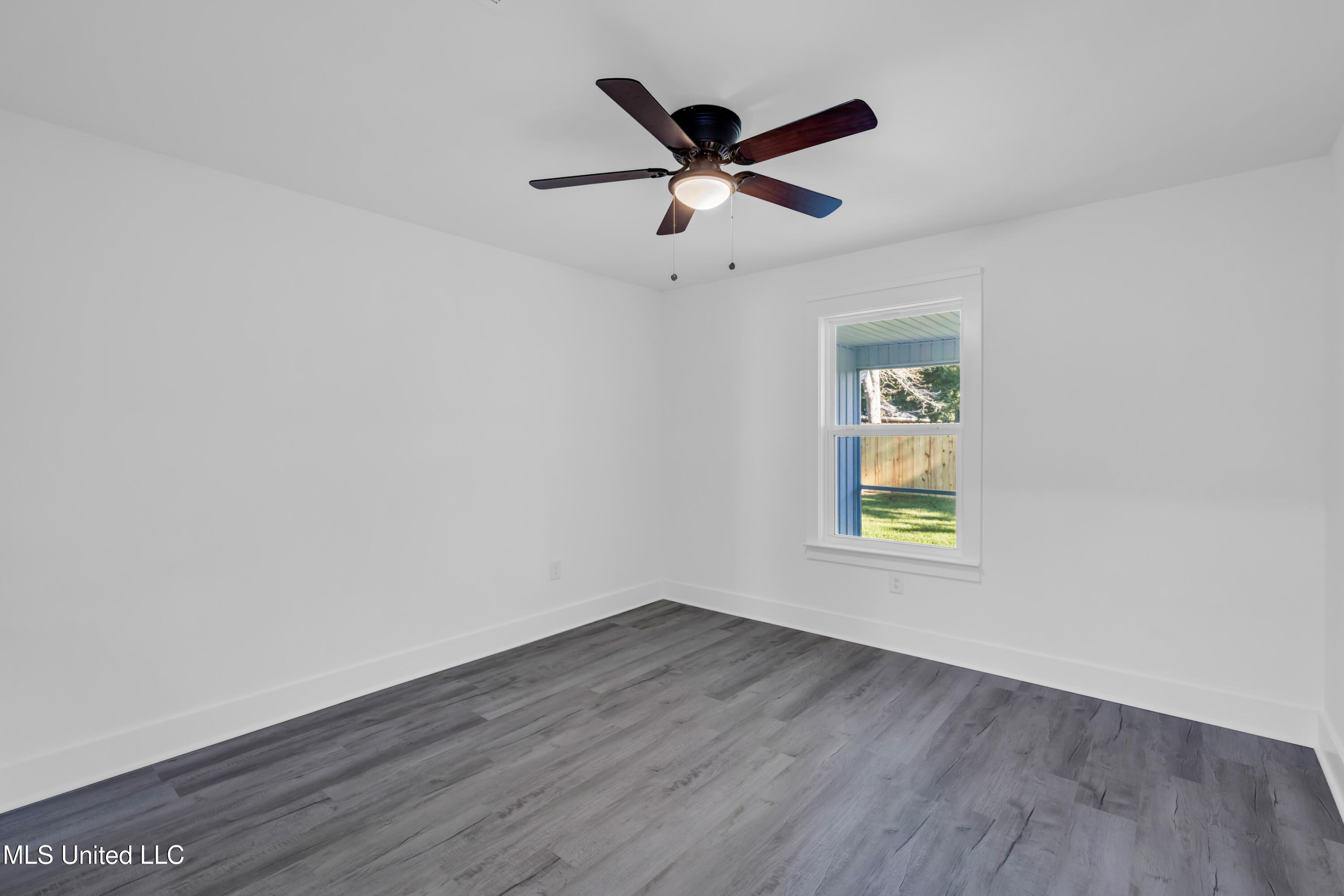 609 Tantallon Drive Property Photo 25