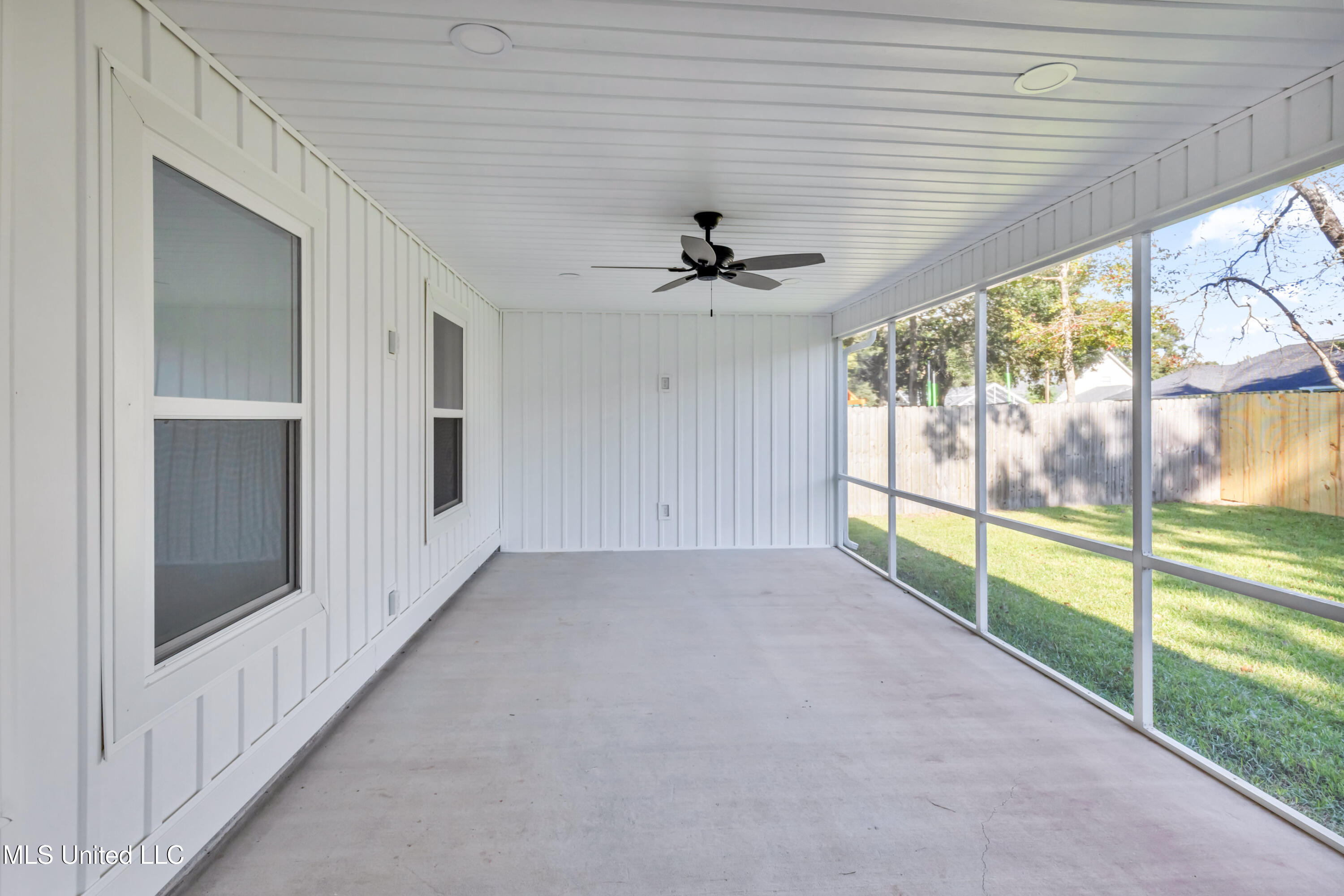 609 Tantallon Drive Property Photo 29