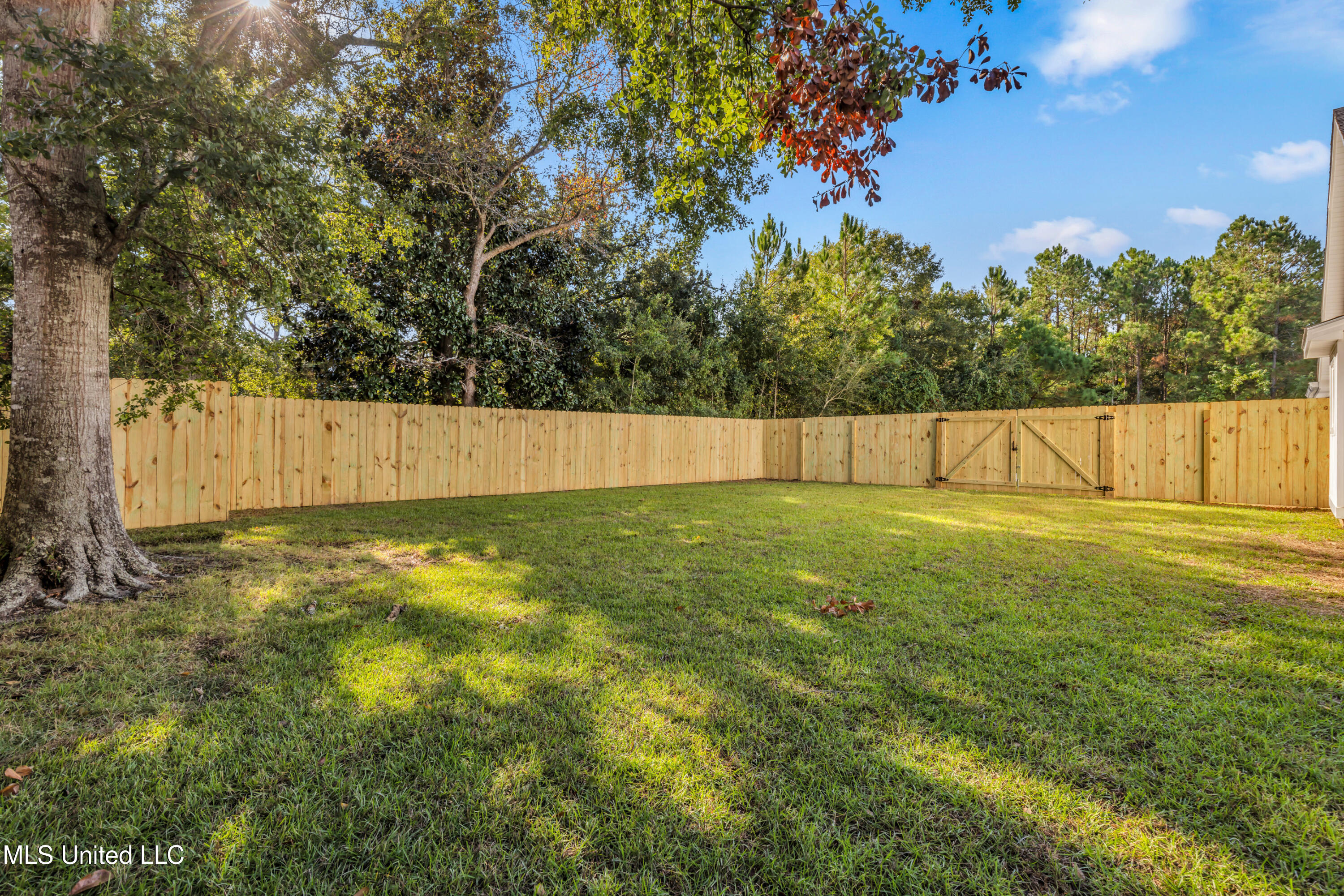 609 Tantallon Drive Property Photo 33