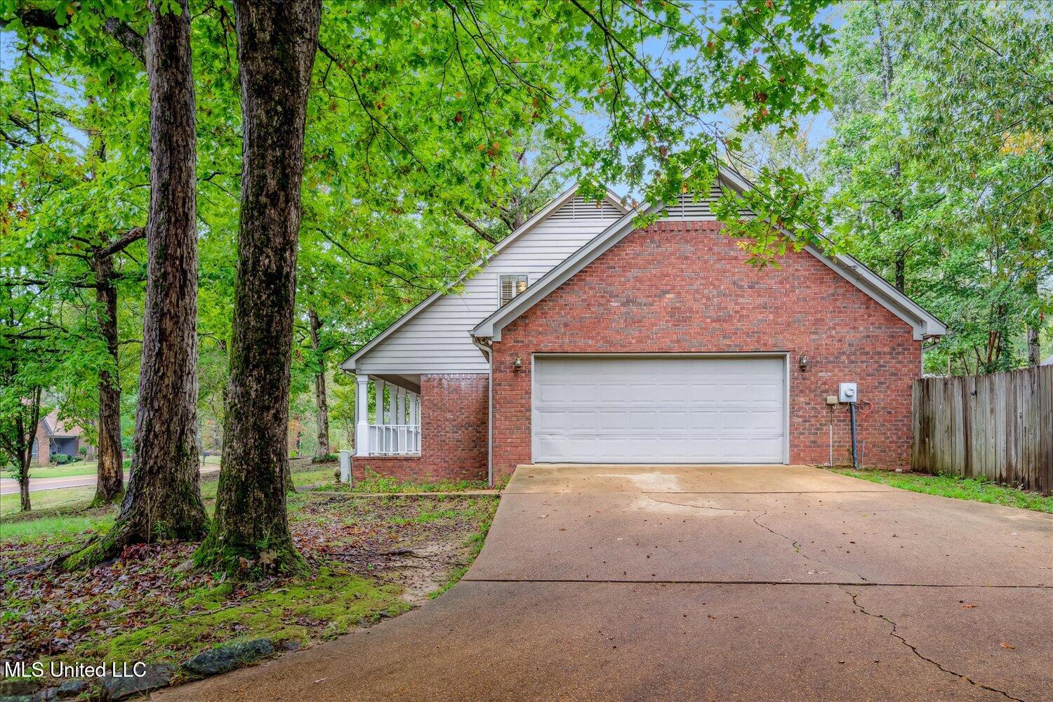 4040 N Windermere Road Property Photo 4