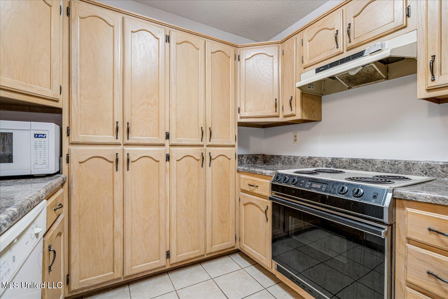 4040 N Windermere Road Property Photo 12