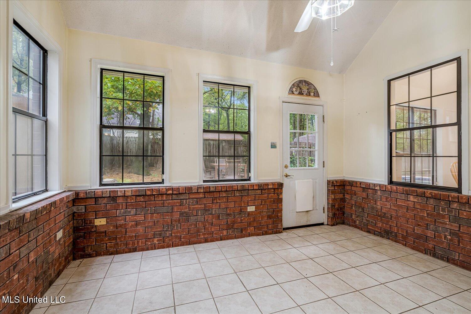 4040 N Windermere Road Property Photo 16