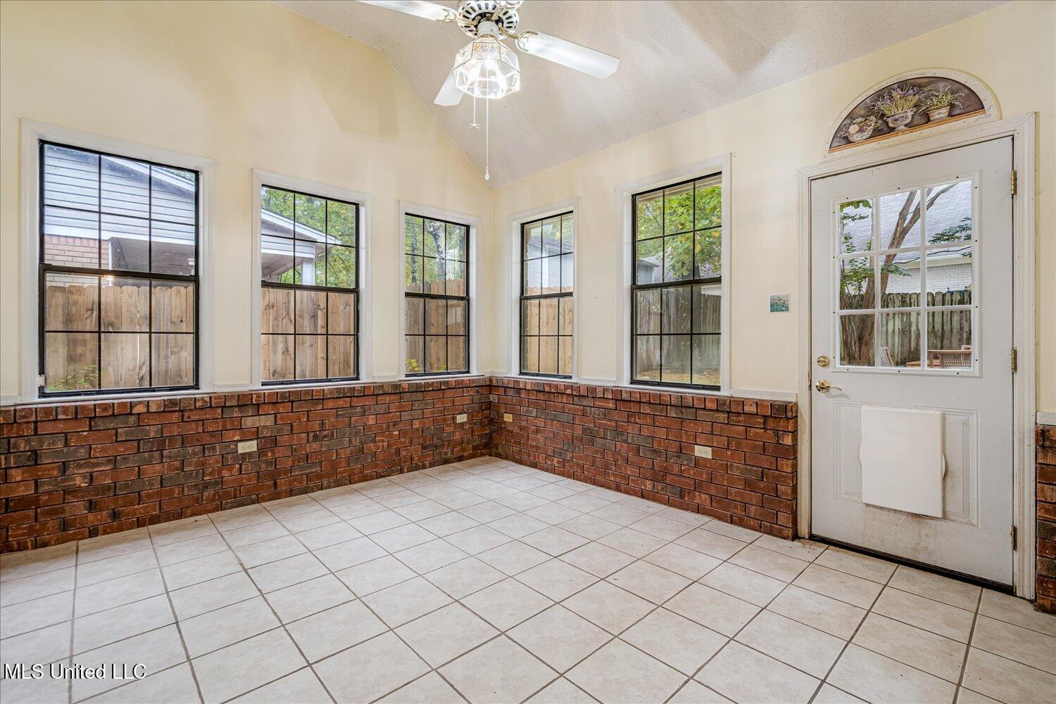 4040 N Windermere Road Property Photo 20