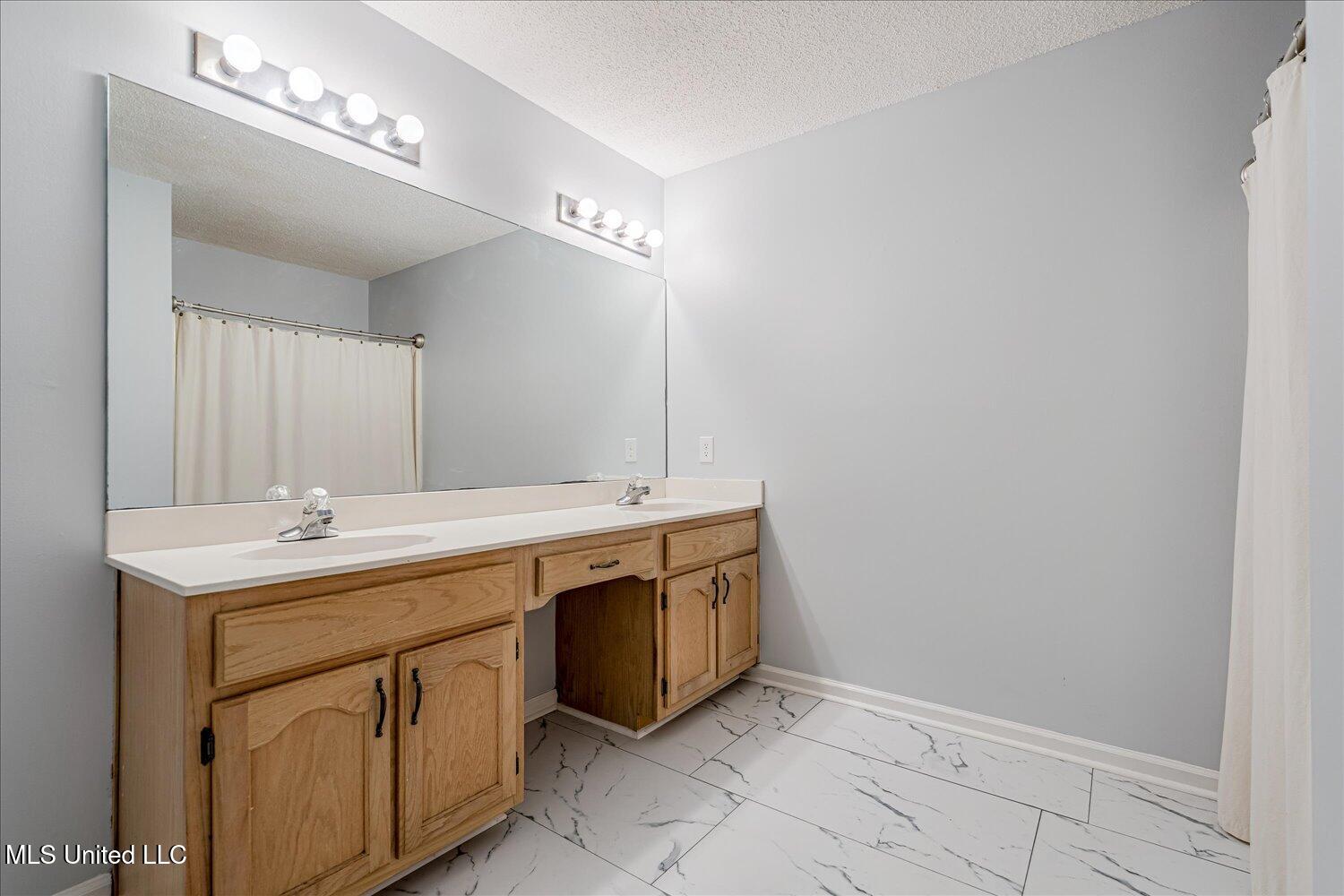 4040 N Windermere Road Property Photo 31