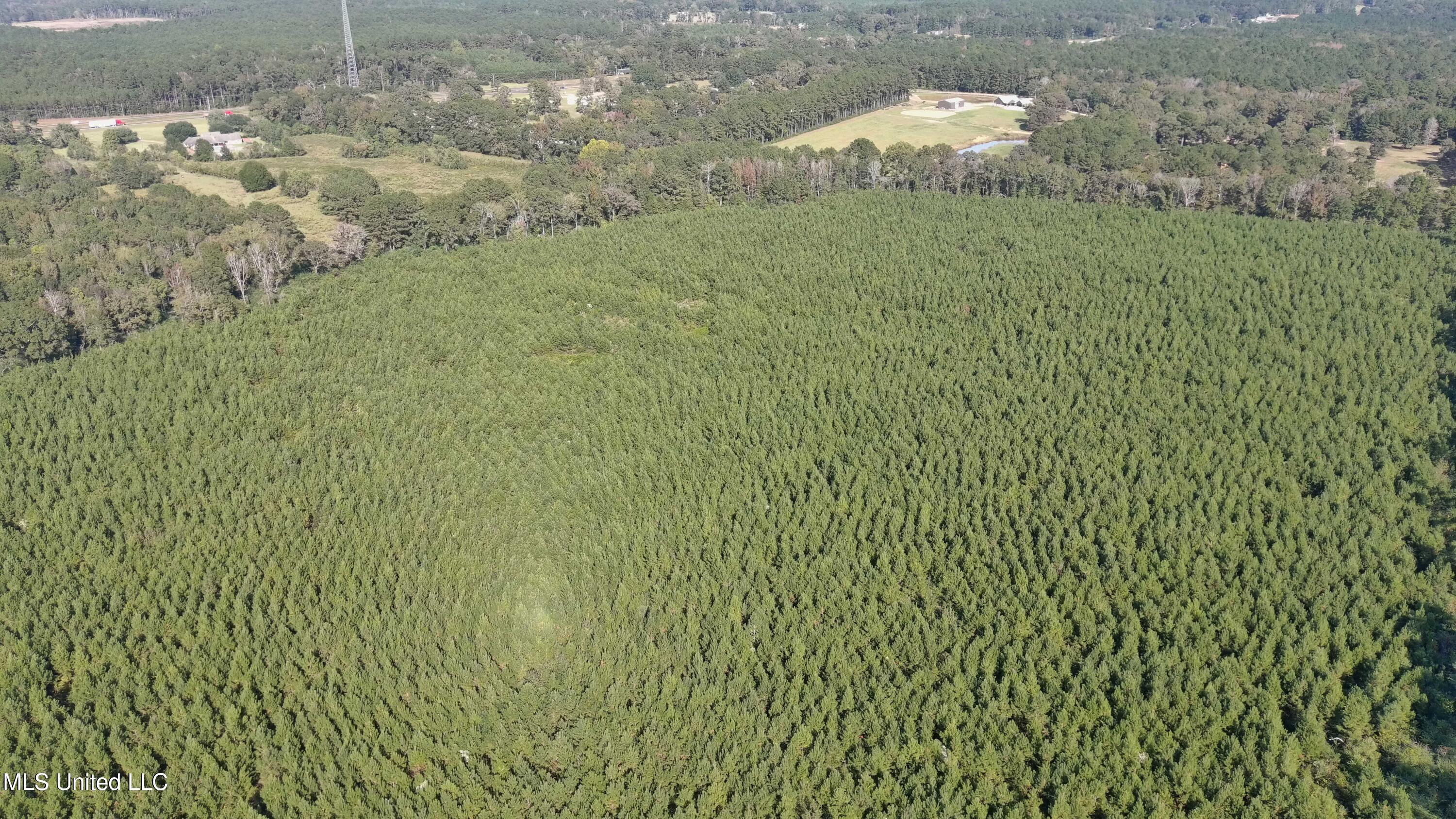 00 E 98 Highway Property Photo 2