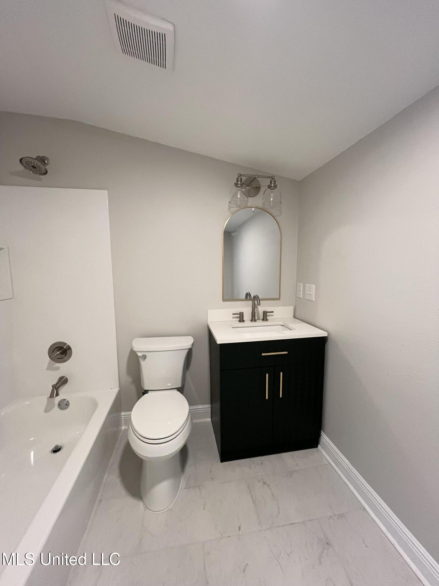 2217 Taylor Boulevard Property Photo 11