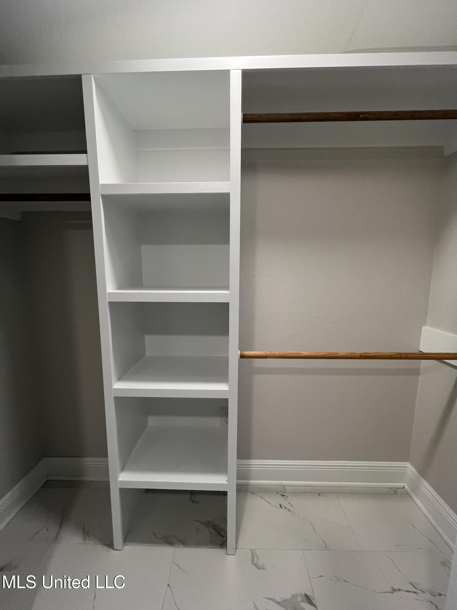 2217 Taylor Boulevard Property Photo 13