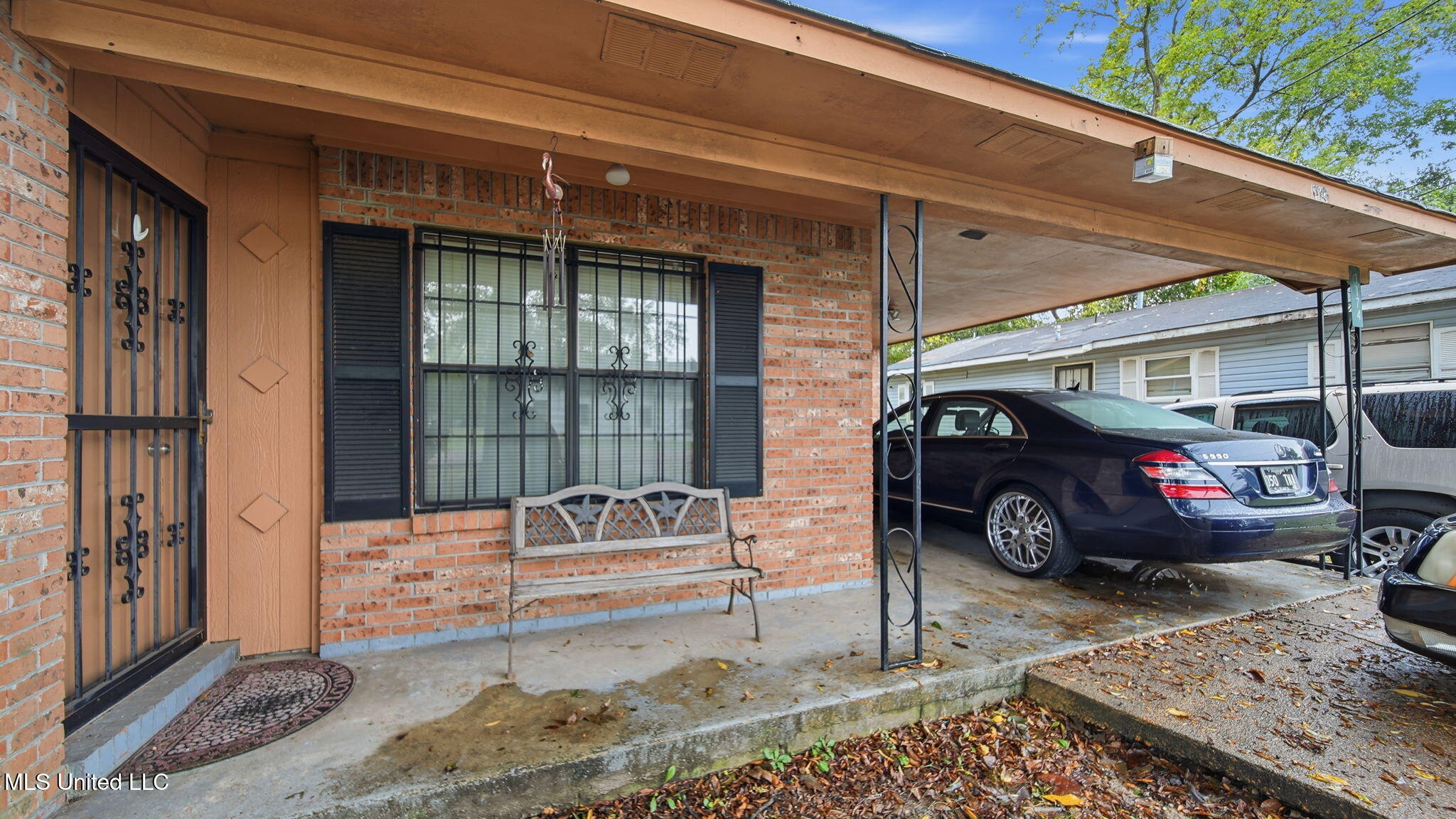 1174 Coldwater Street Property Photo 2