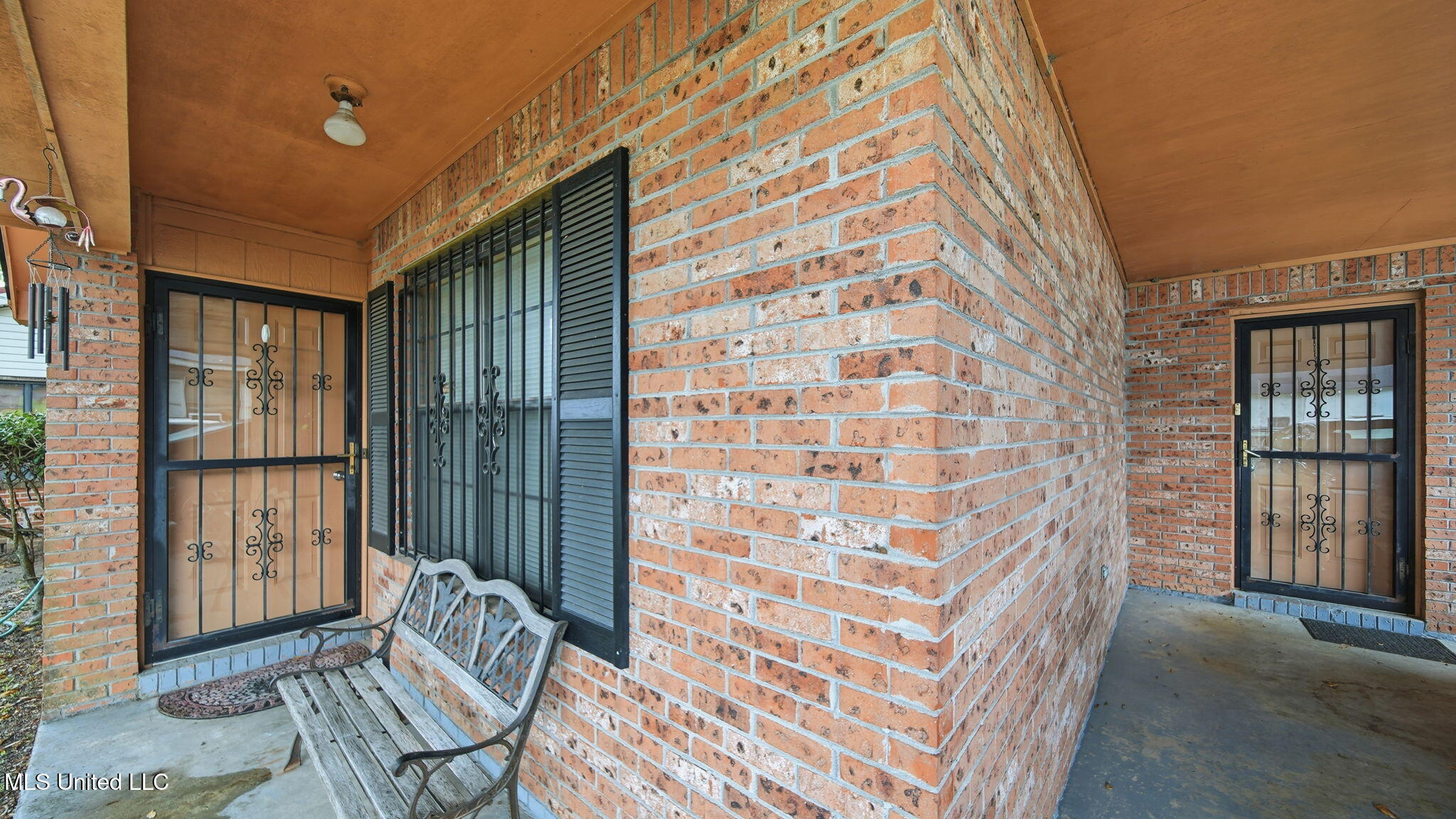 1174 Coldwater Street Property Photo 4