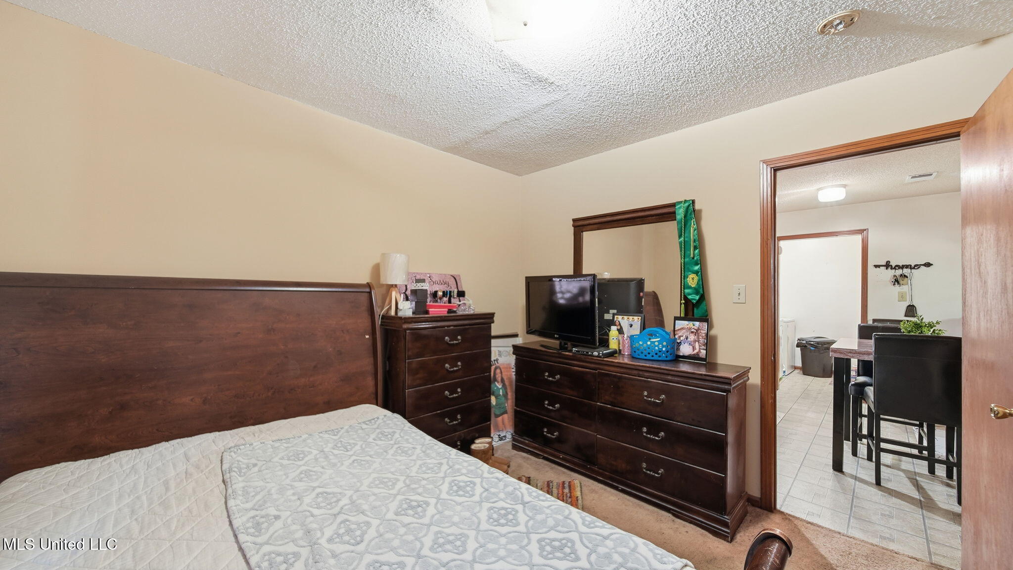 1174 Coldwater Street Property Photo 16