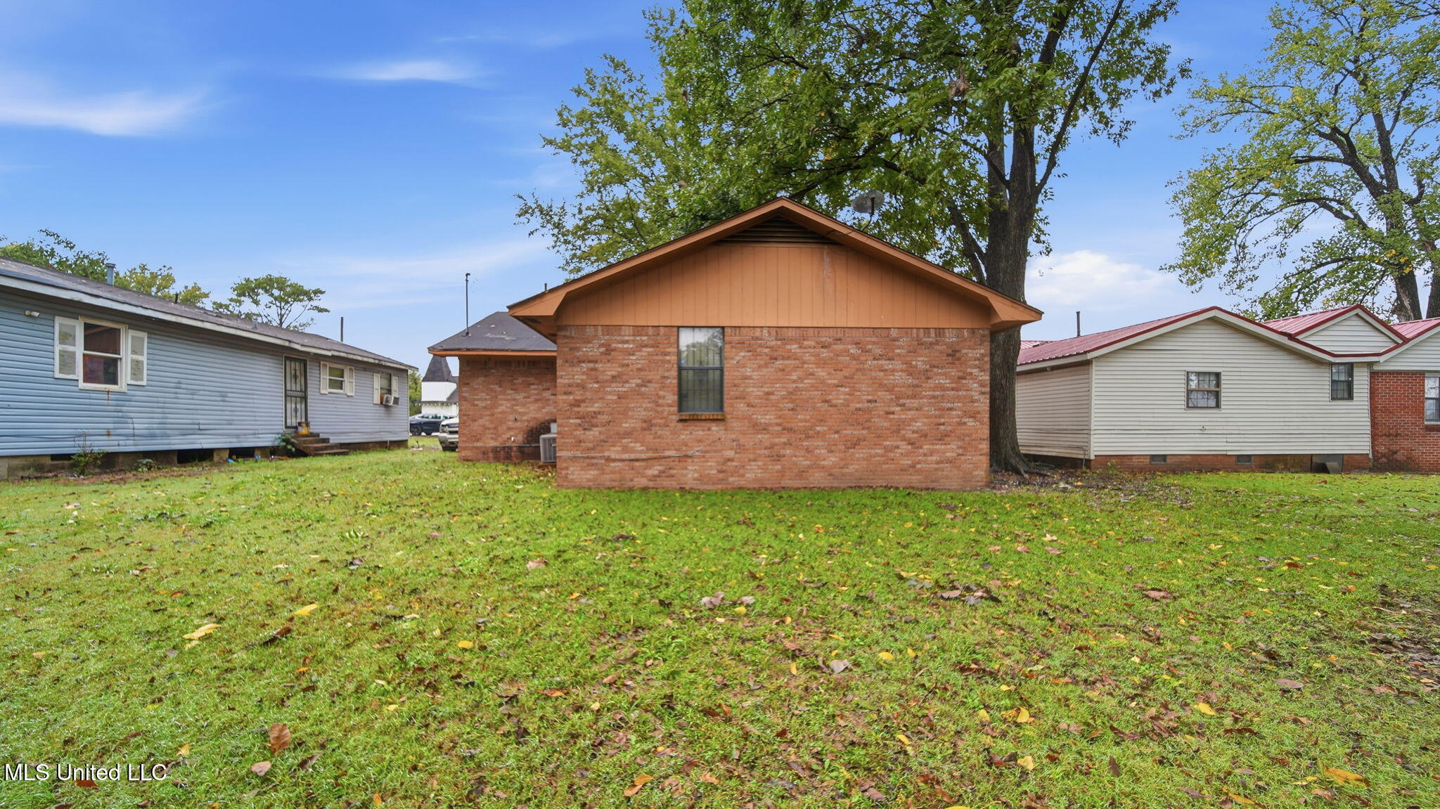 1174 Coldwater Street Property Photo 24