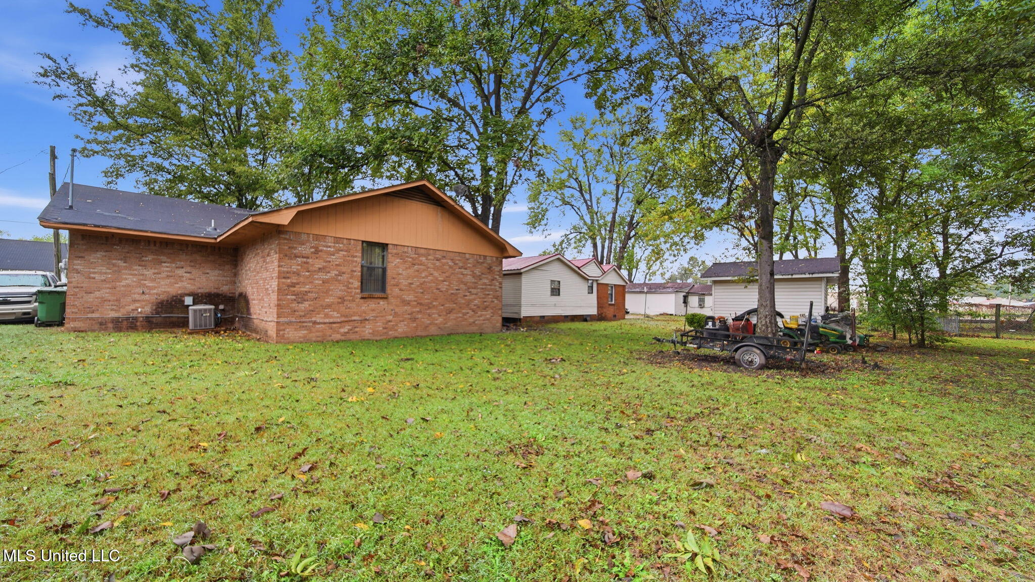 1174 Coldwater Street Property Photo 25