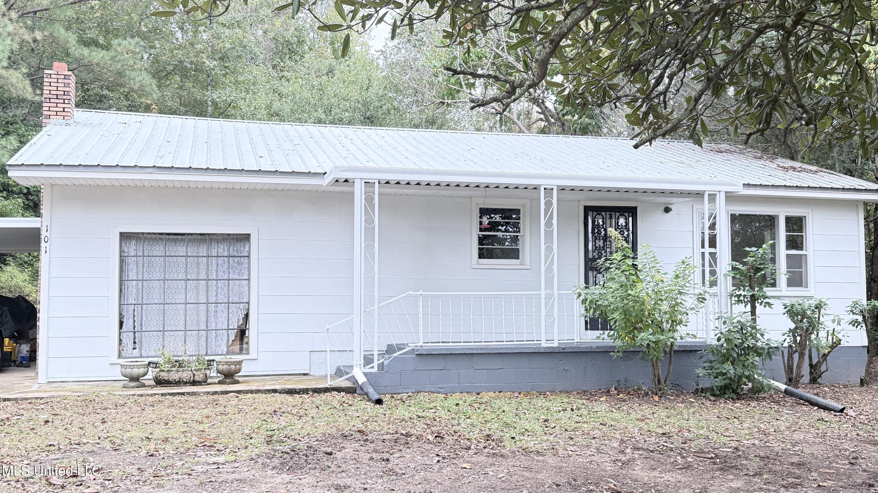 101 Beck Springs Road Property Photo 1