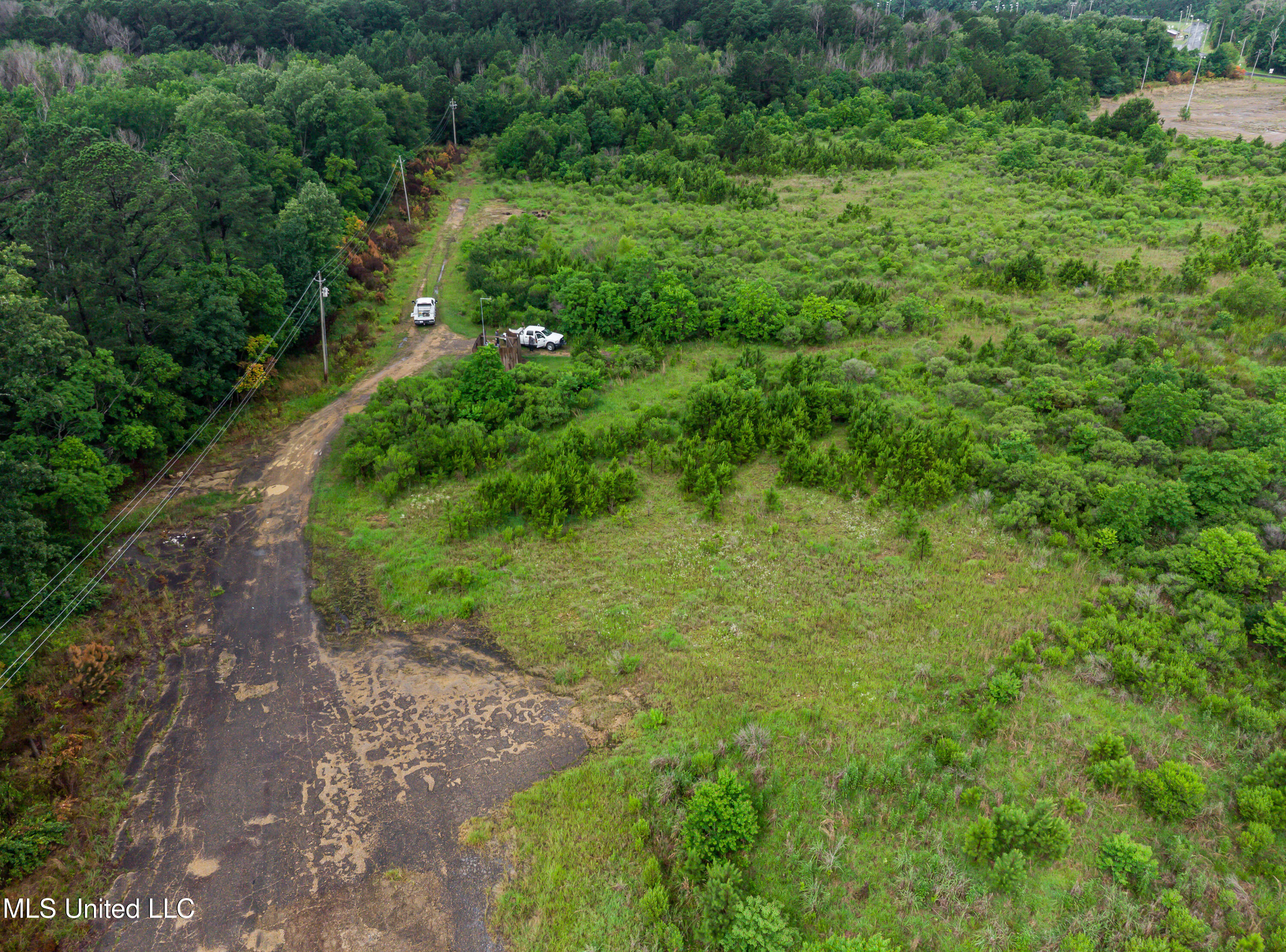 1808 Spillway Road Property Photo 8