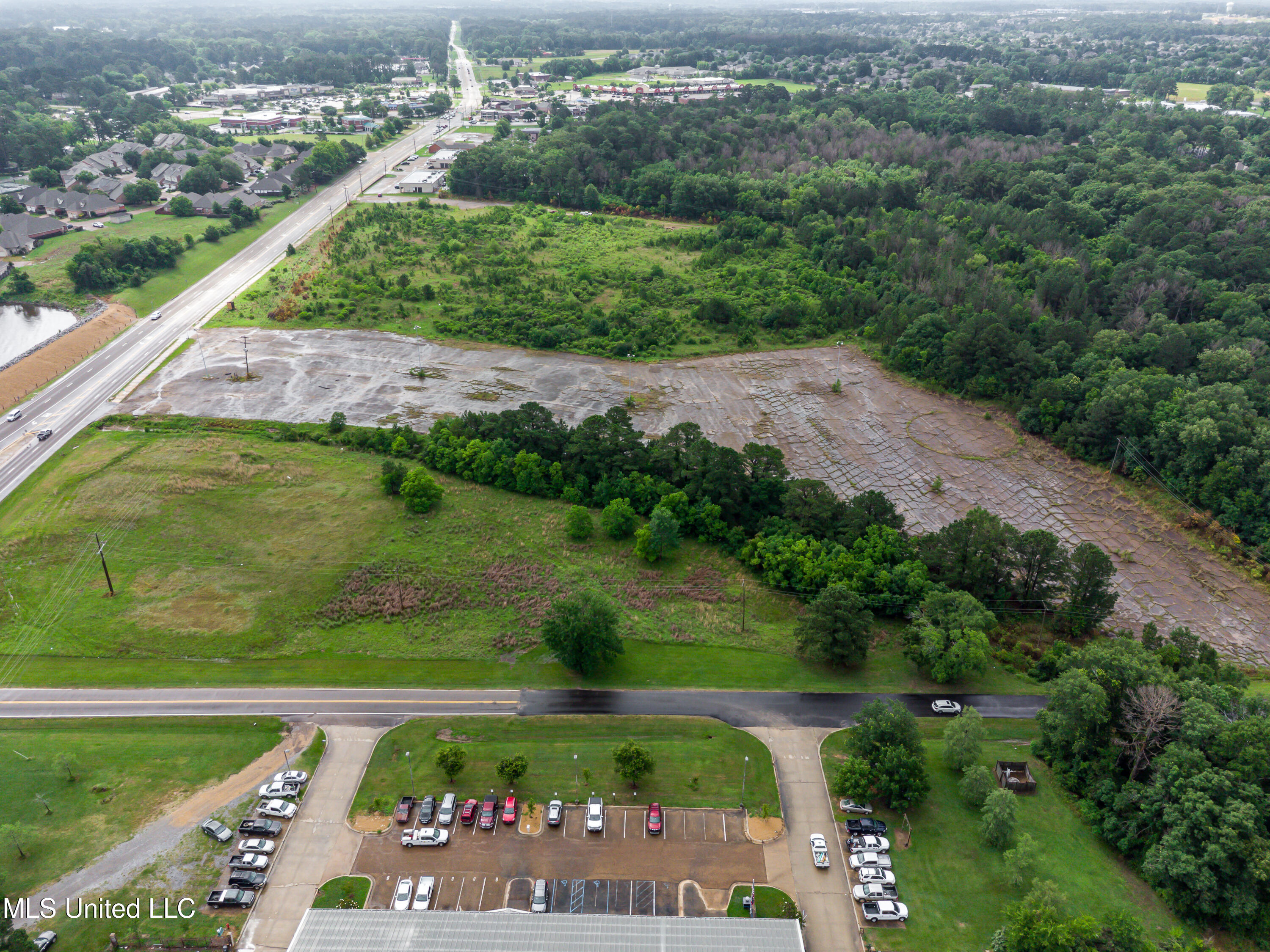 1808 Spillway Road Property Photo 18