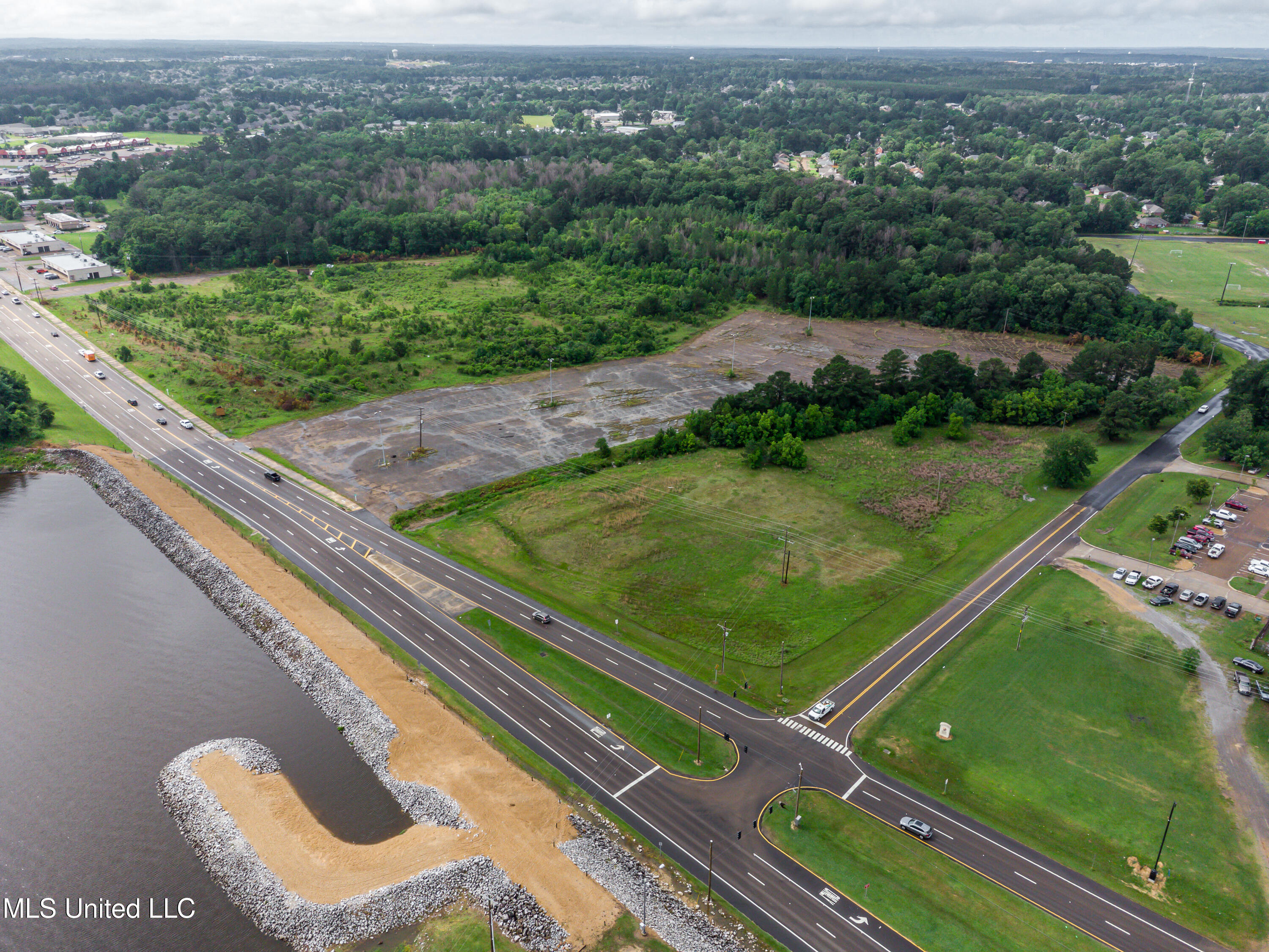 1808 Spillway Road Property Photo 22