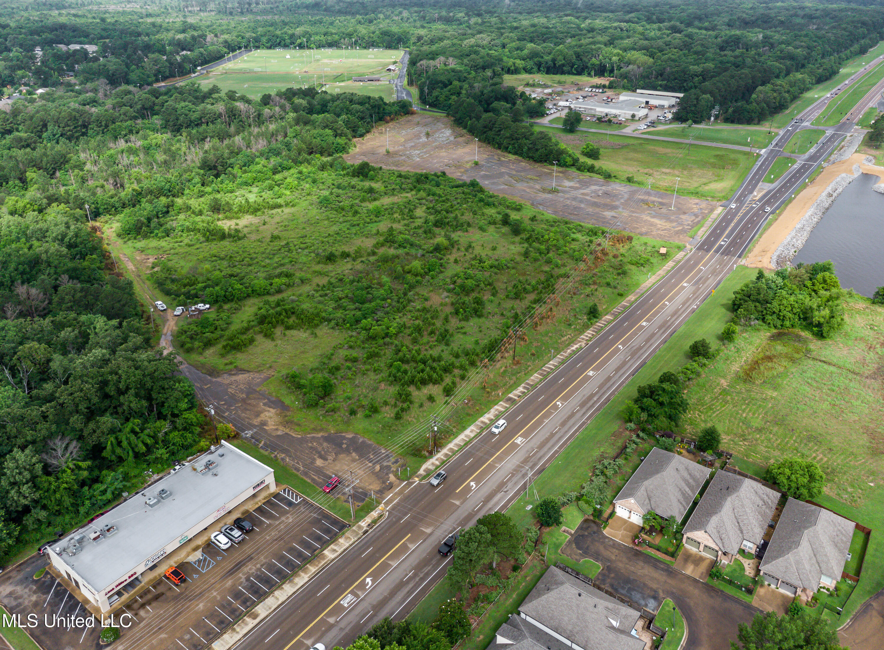 1808 Spillway Road Property Photo 28