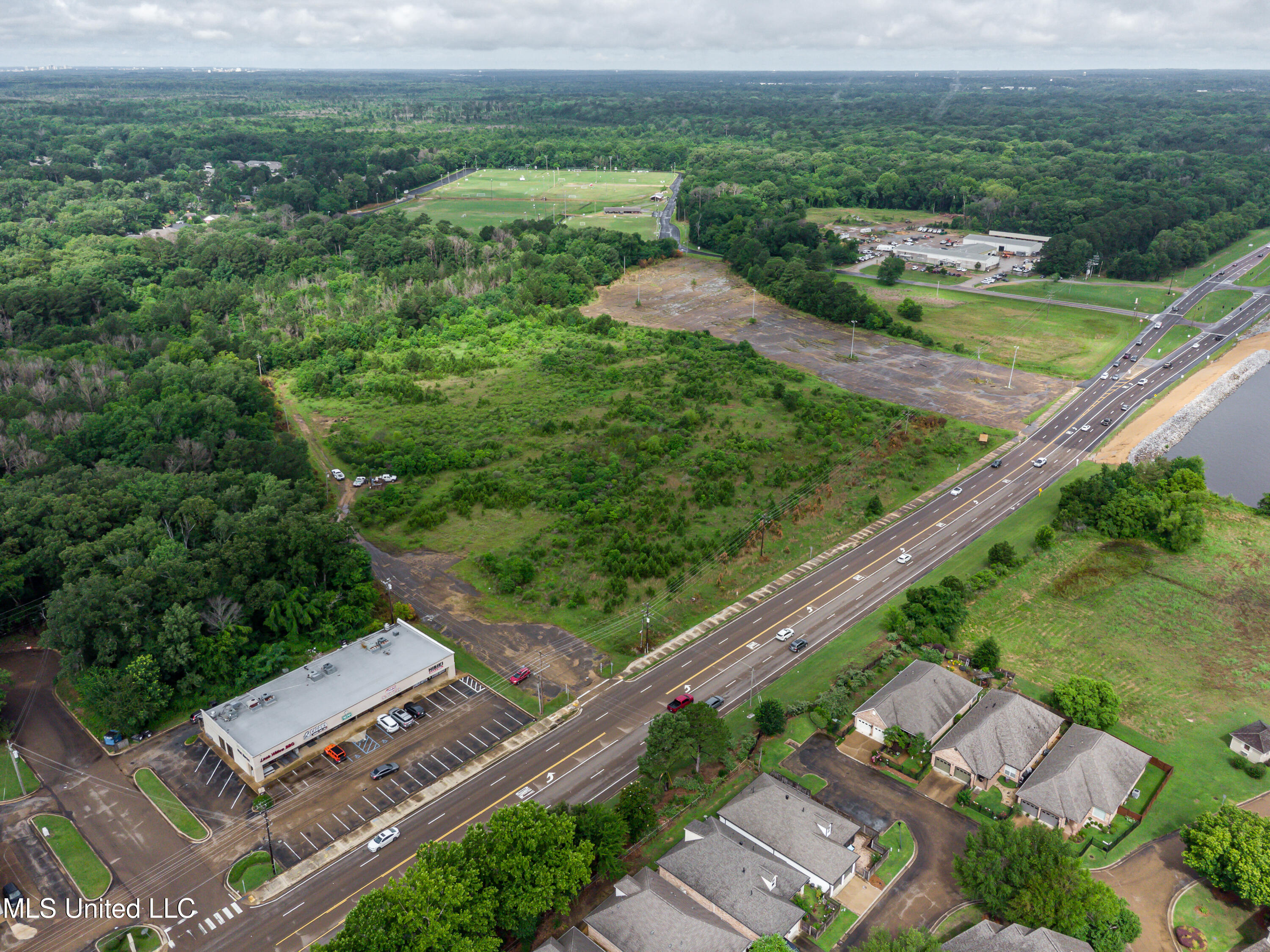 1808 Spillway Road Property Photo 30