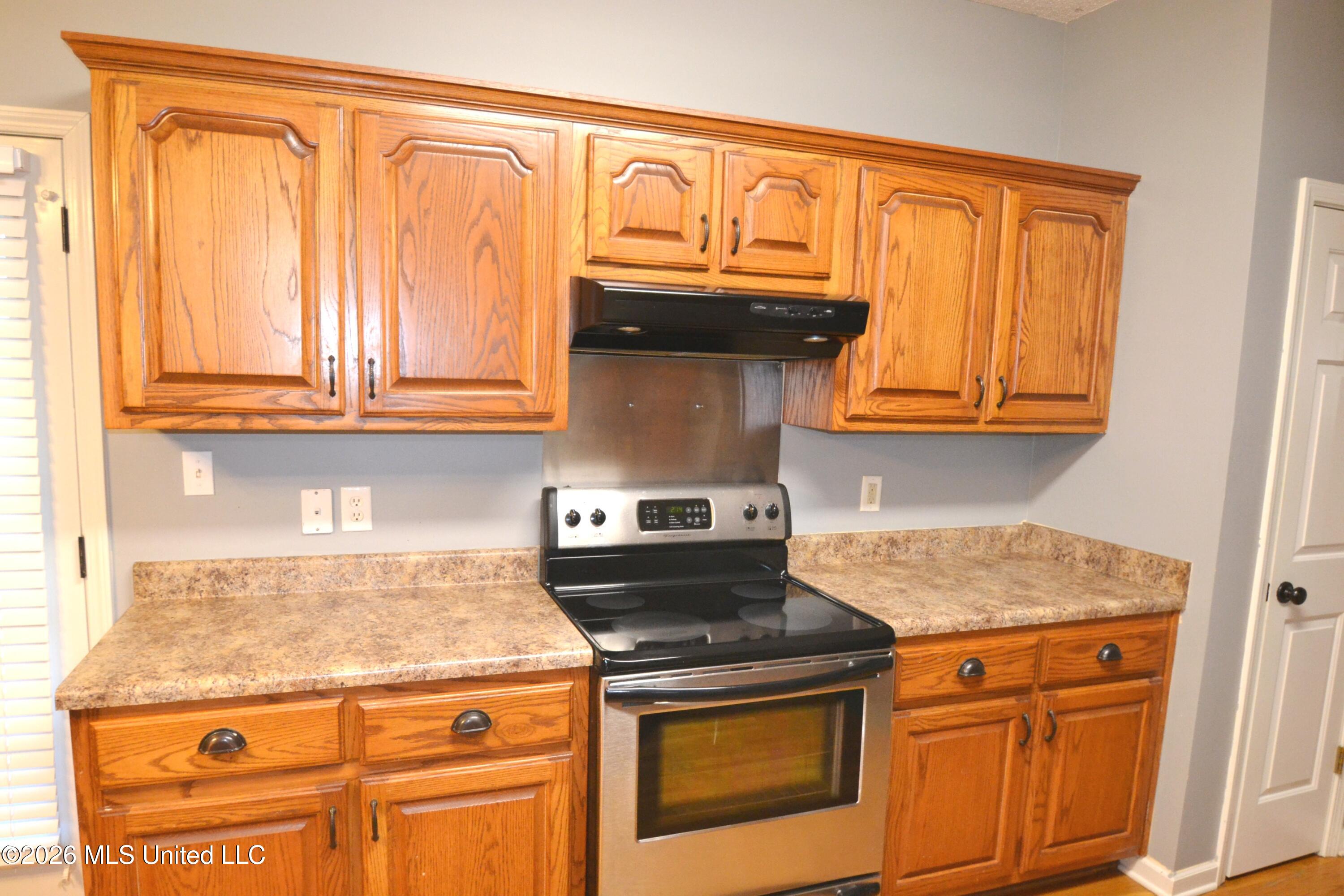 7523 Dogwood Lane Property Photo 8