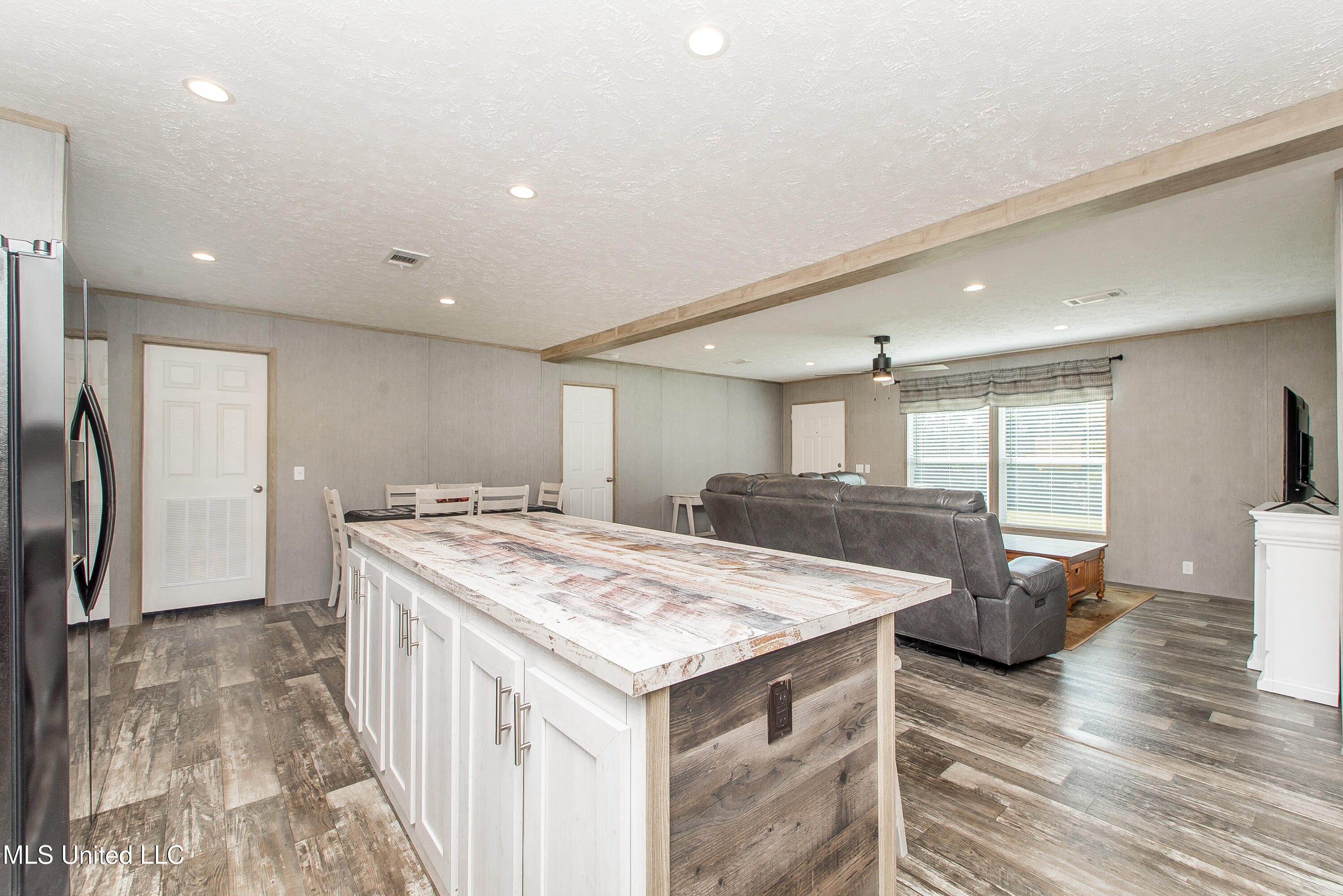 24 Tom Warner Road Property Photo 12