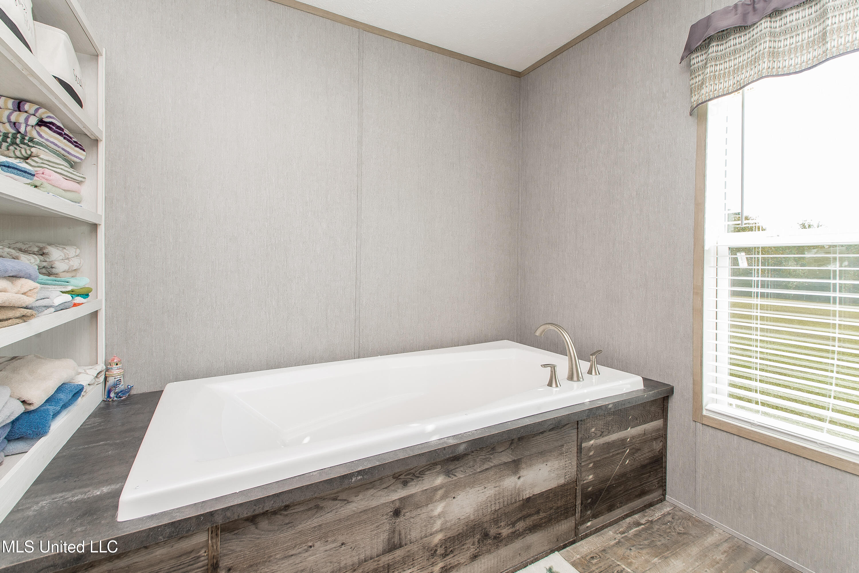 24 Tom Warner Road Property Photo 16