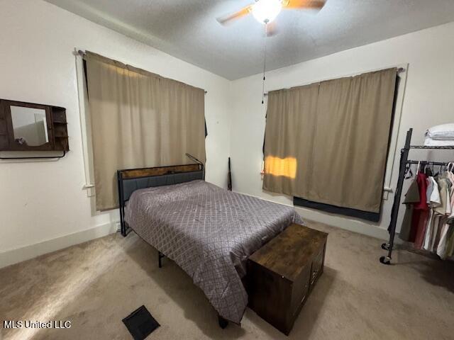 518 W Oak Street Property Photo 8