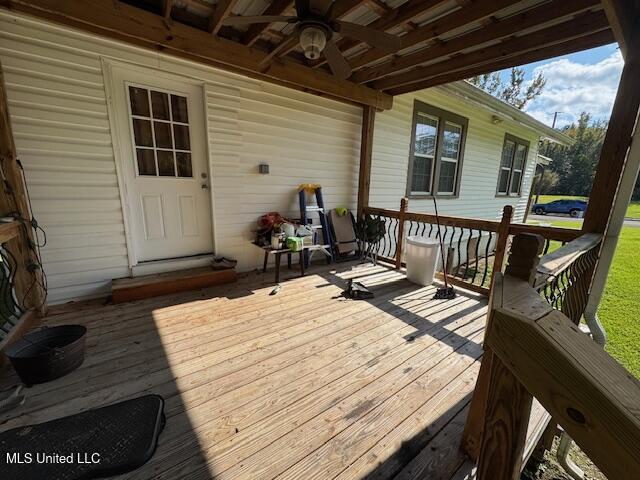518 W Oak Street Property Photo 21