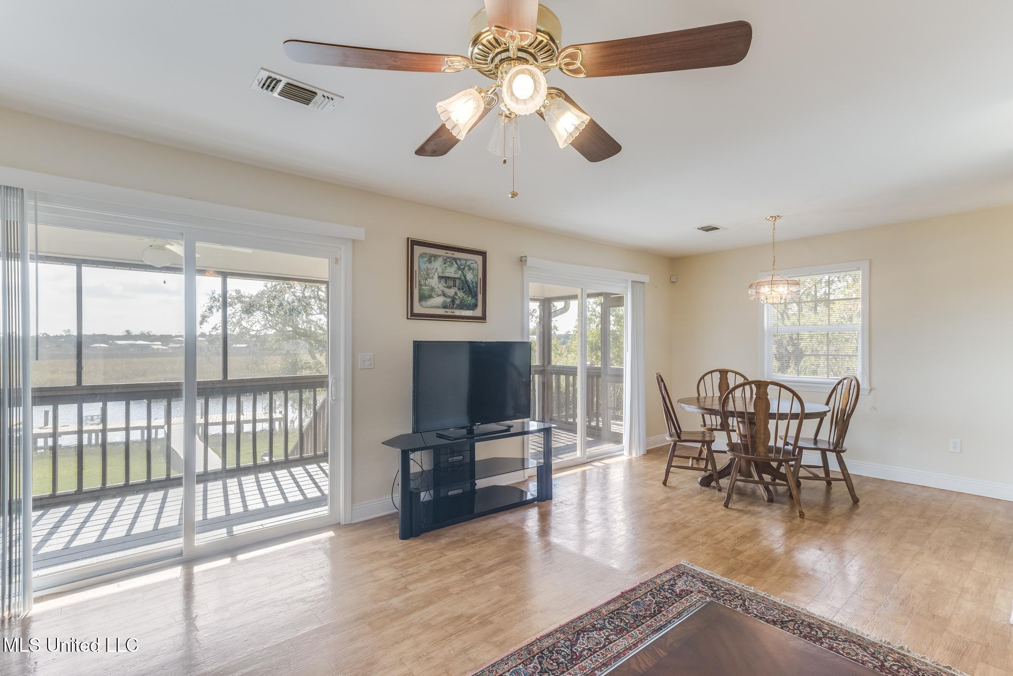 11156 E Bayou View Drive Property Photo 19