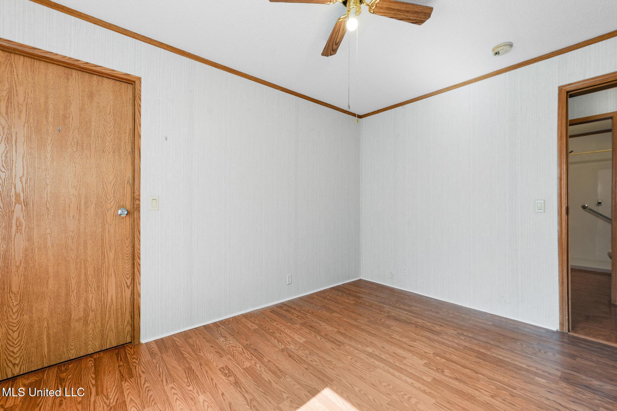 4002 Lake Street Property Photo 16