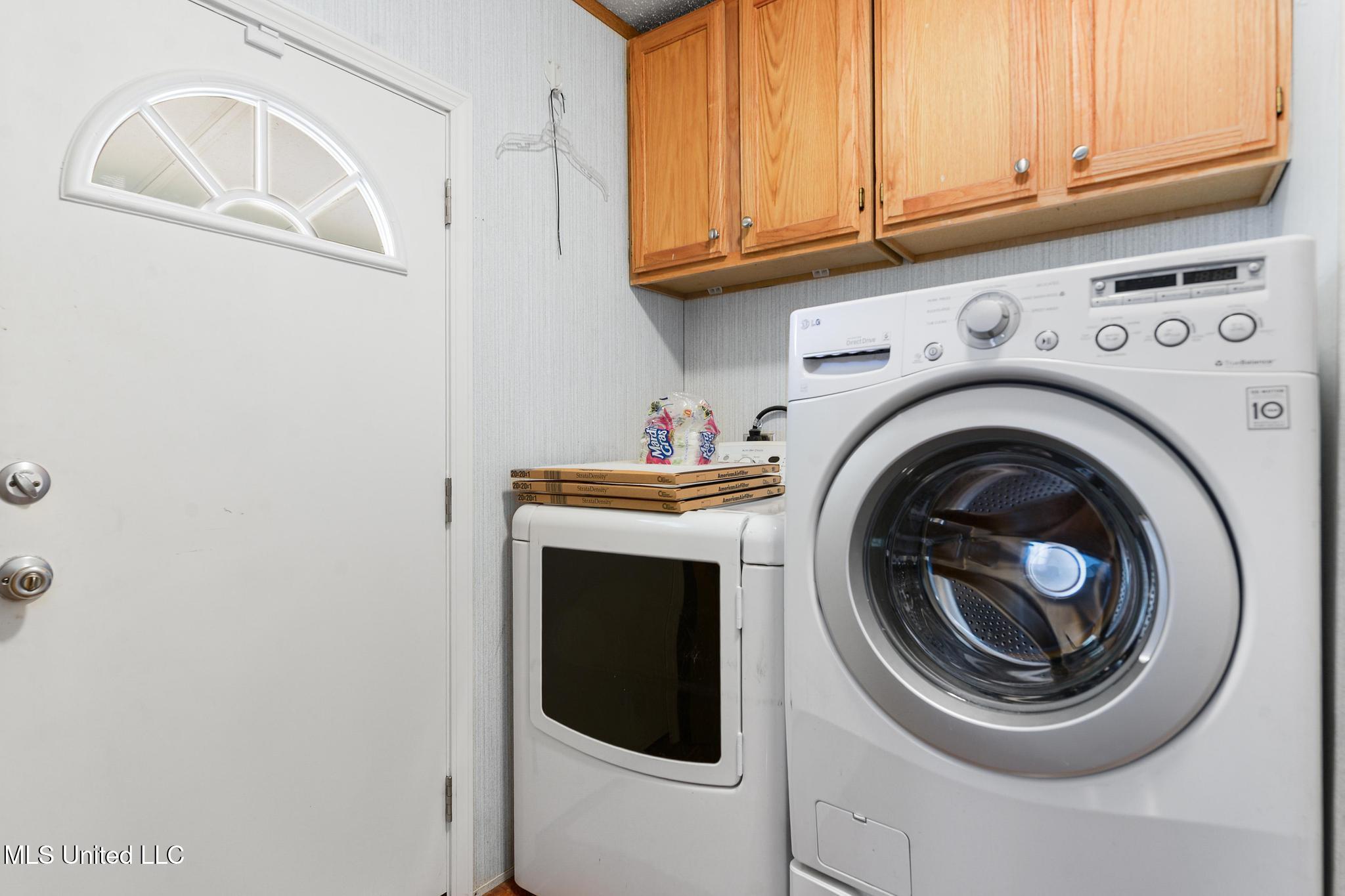 4002 Lake Street Property Photo 20