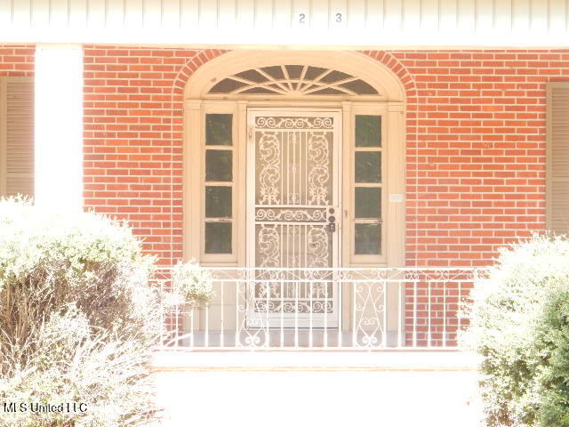 203 Scott Street Property Photo 6