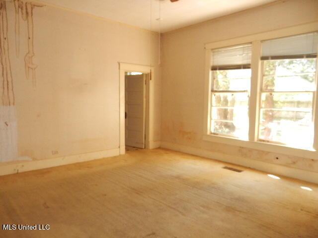 203 Scott Street Property Photo 30