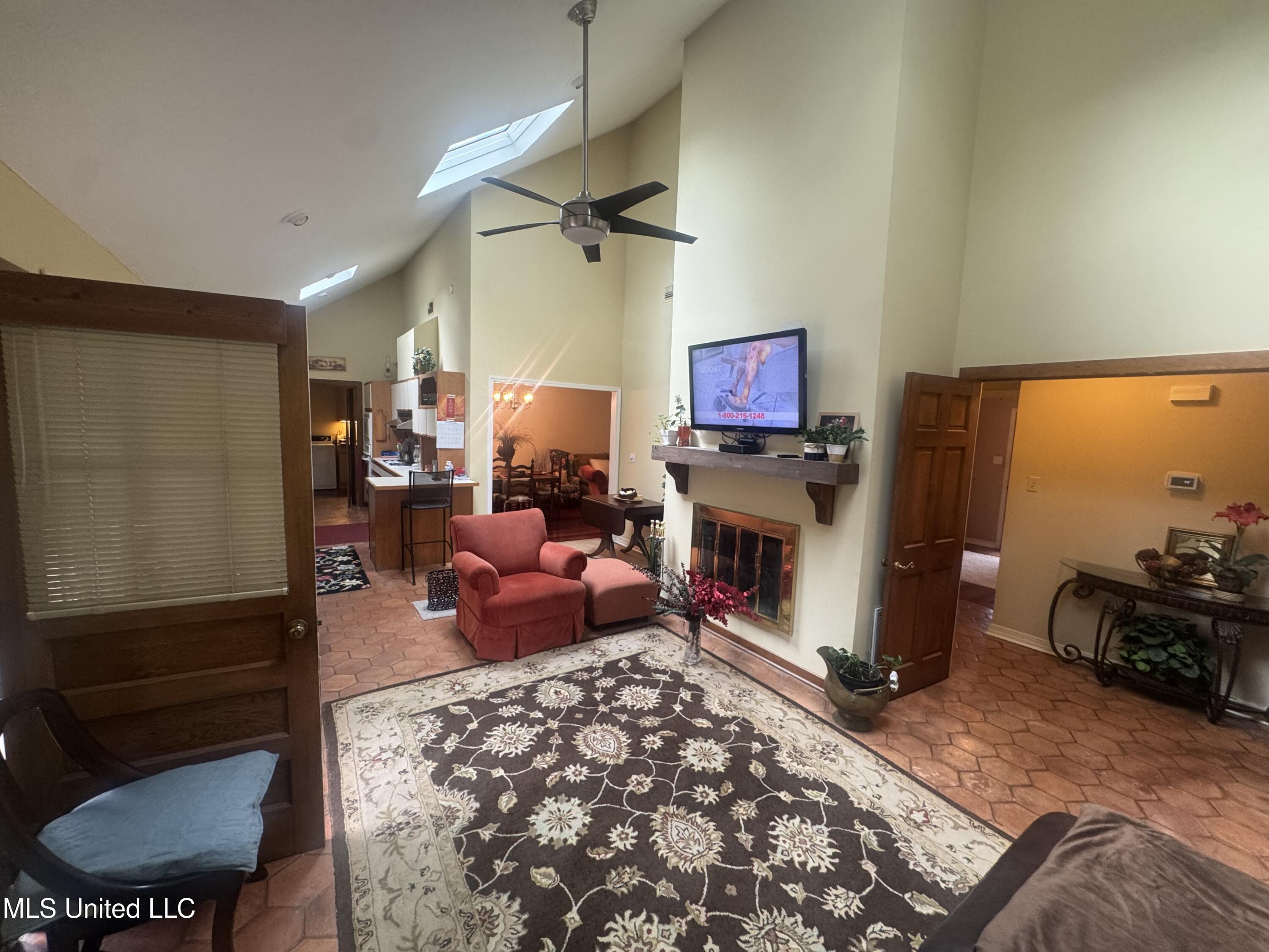 5216 Meadow Oaks Park Drive Property Photo 10