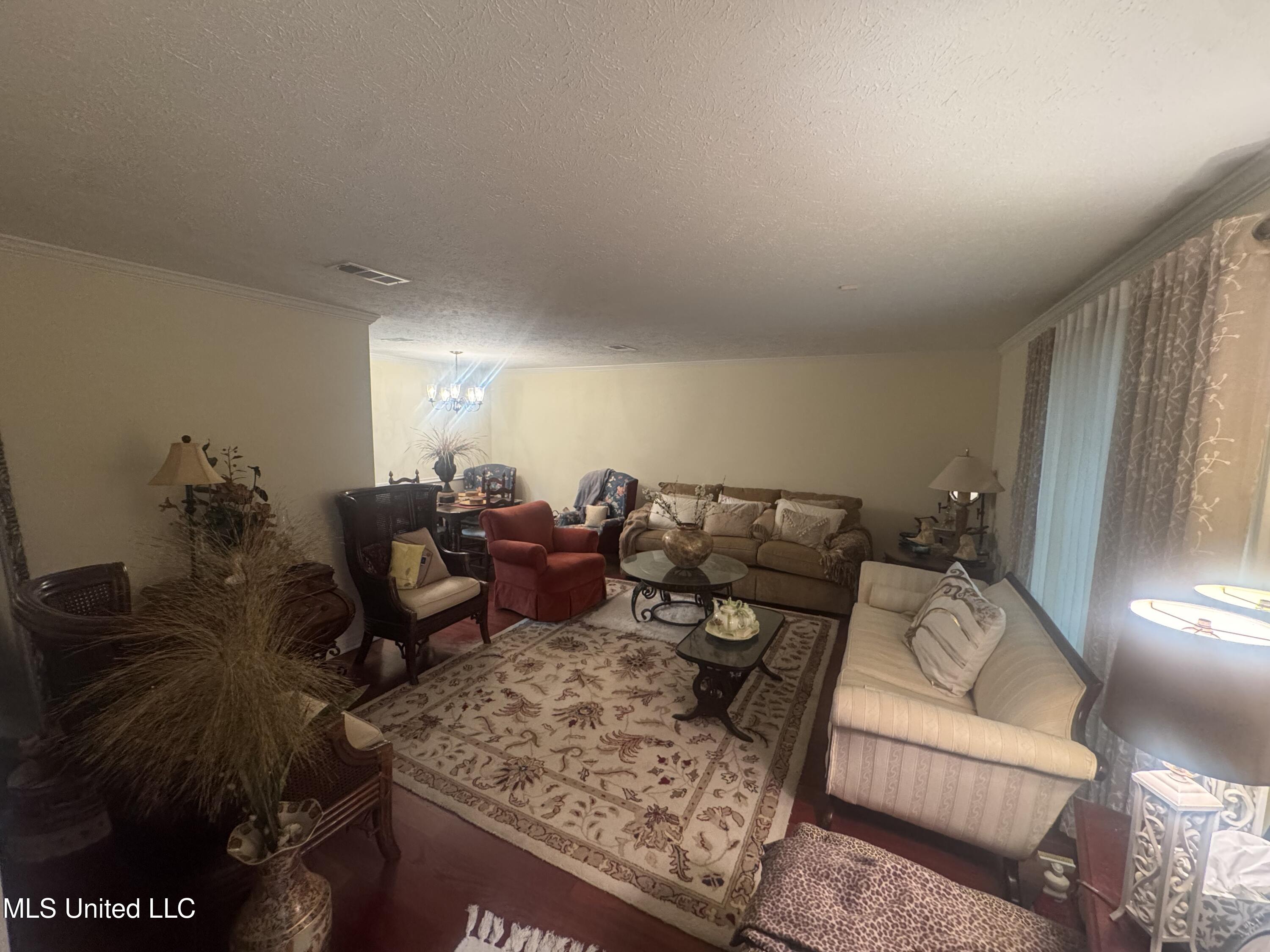 5216 Meadow Oaks Park Drive Property Photo 27