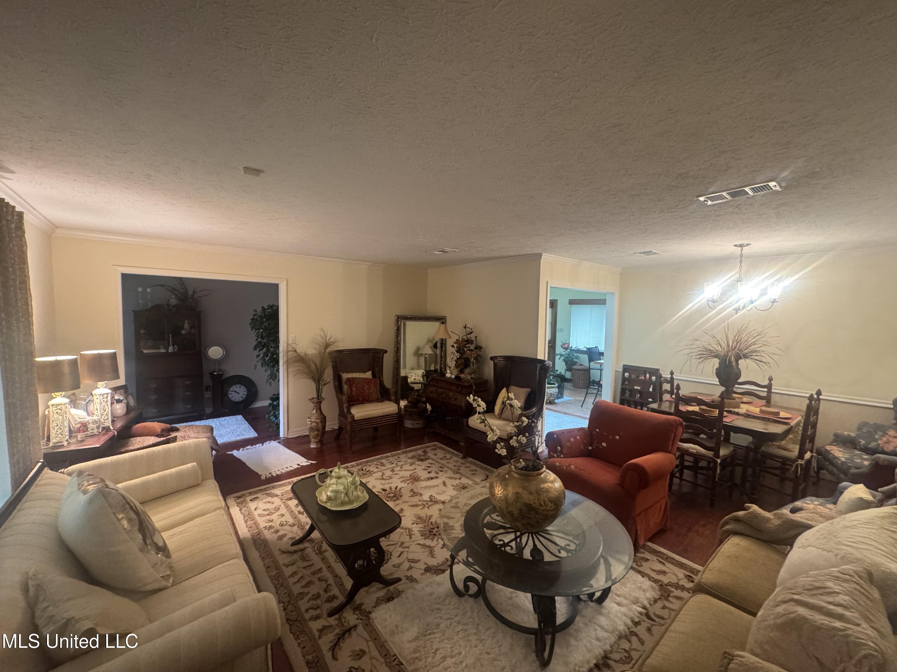 5216 Meadow Oaks Park Drive Property Photo 28