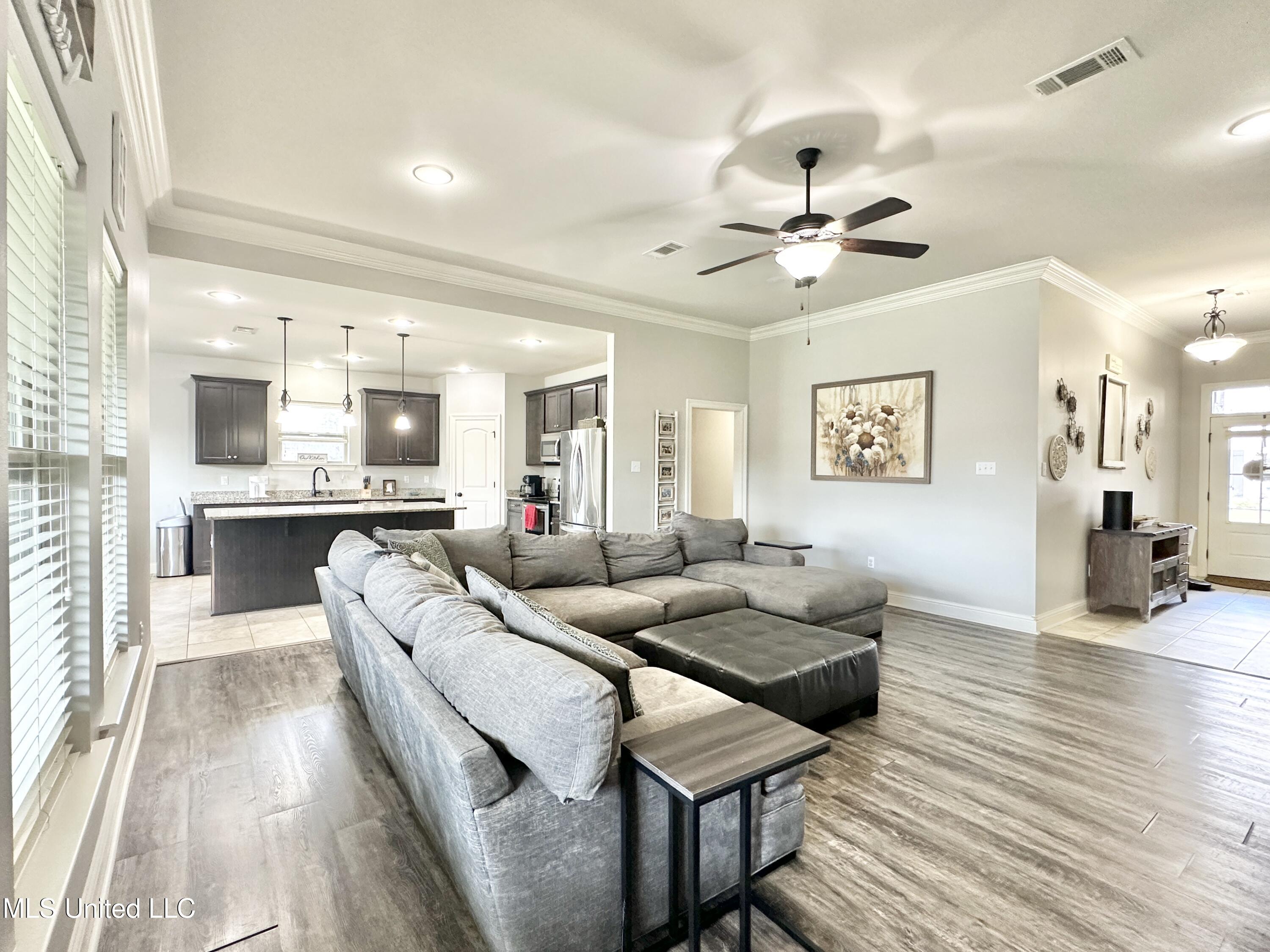 13349 Marys Way Property Photo 11