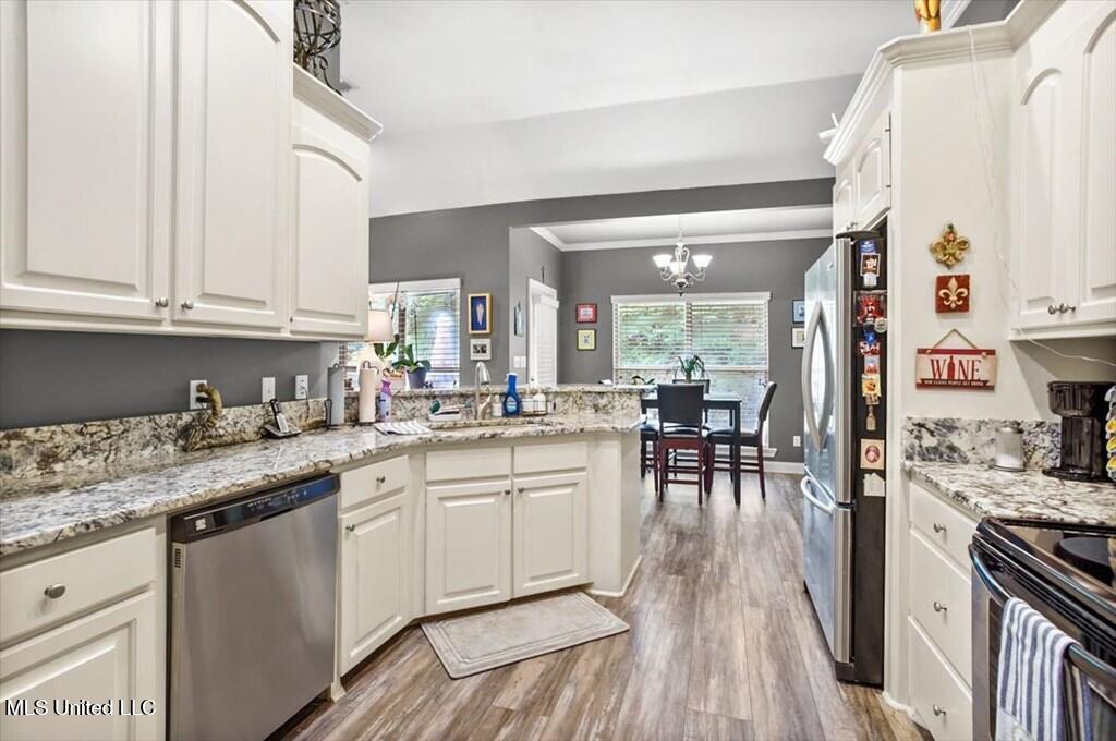 34 Chinaberry Circle Property Photo 11