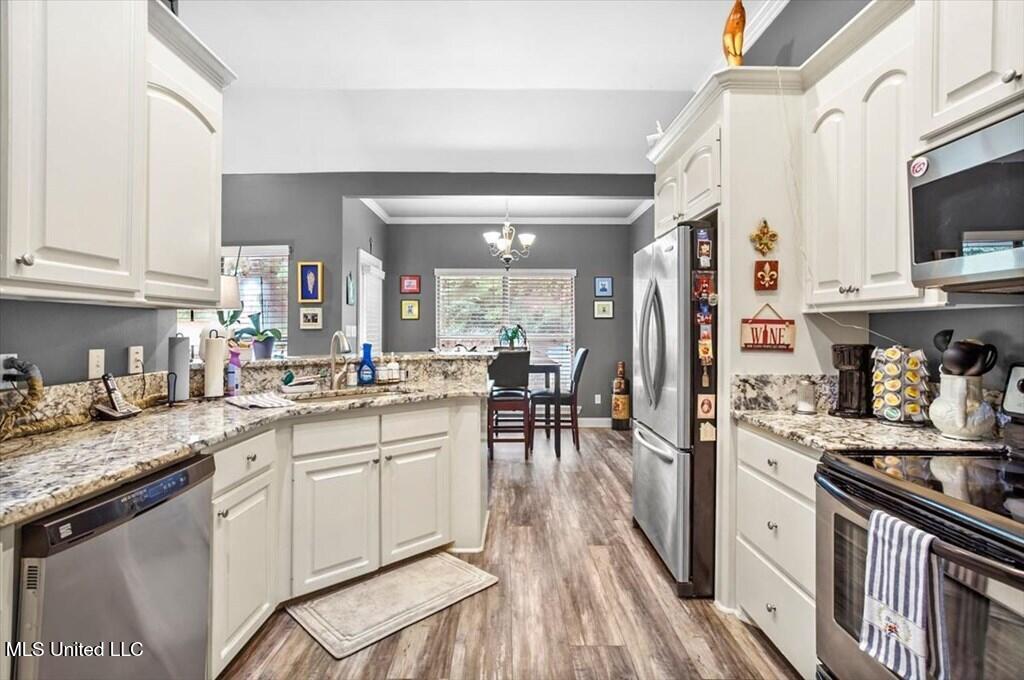 34 Chinaberry Circle Property Photo 12