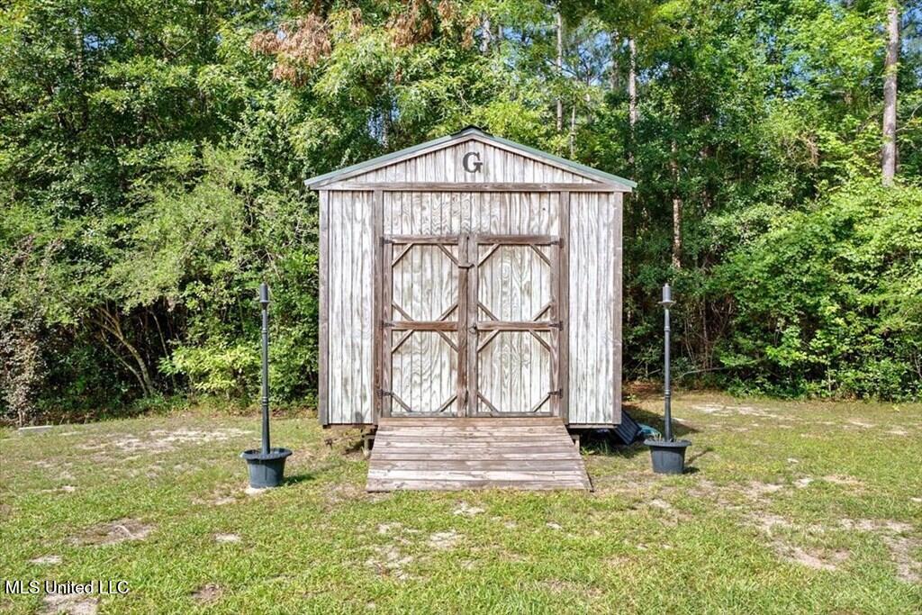 34 Chinaberry Circle Property Photo 28