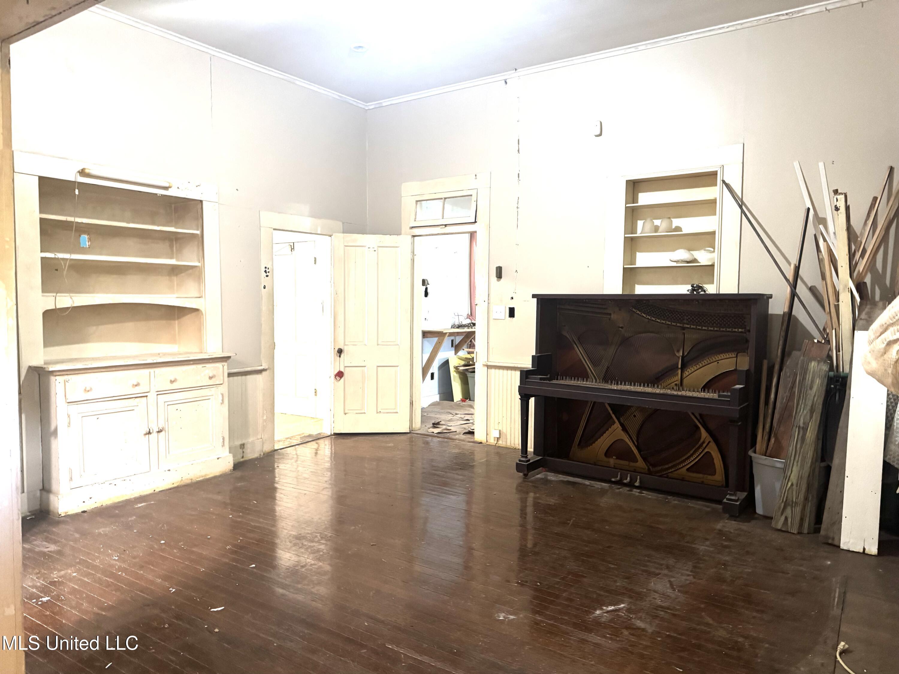 4219 Bellview Avenue Property Photo 10