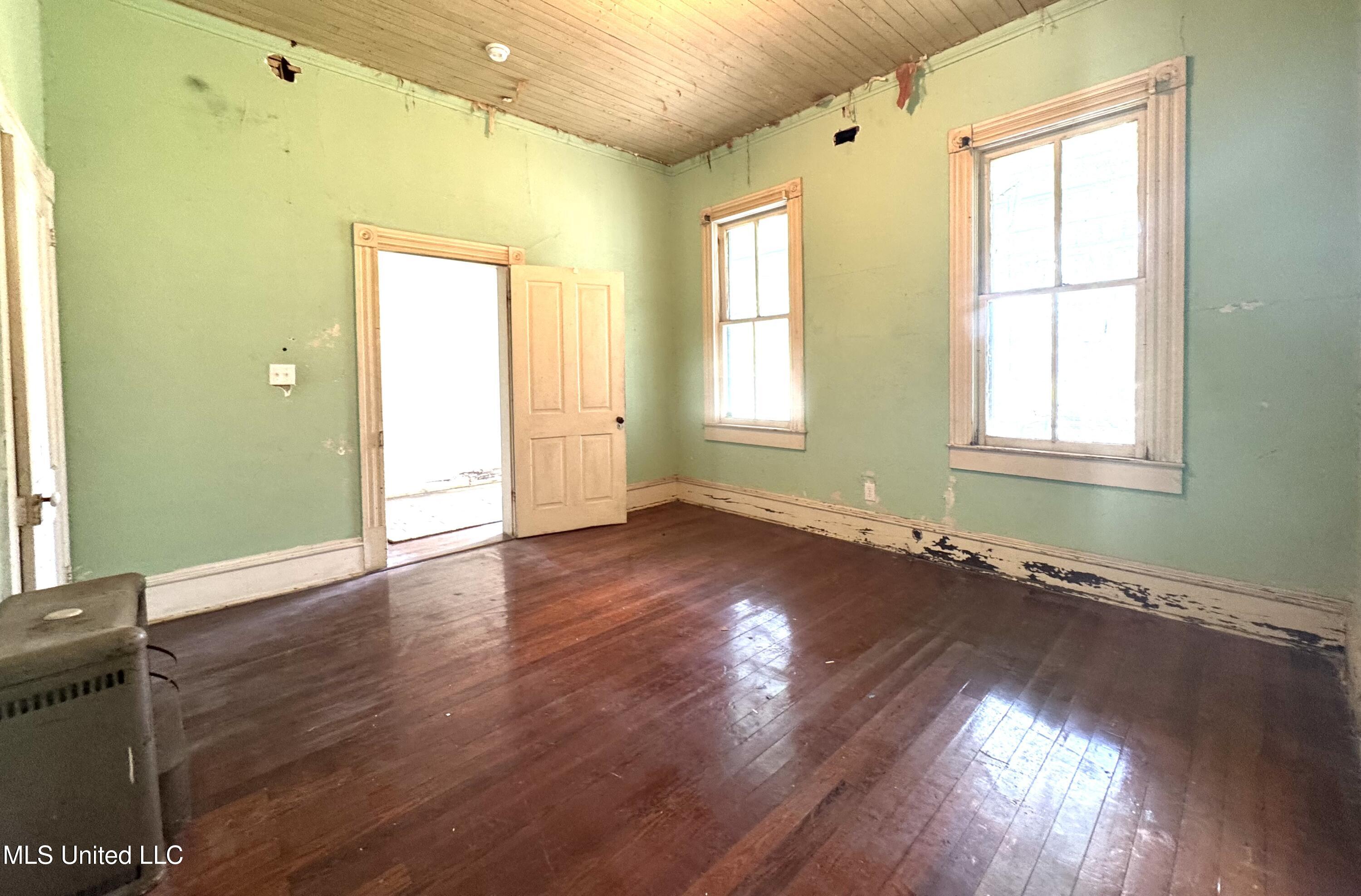 4219 Bellview Avenue Property Photo 14