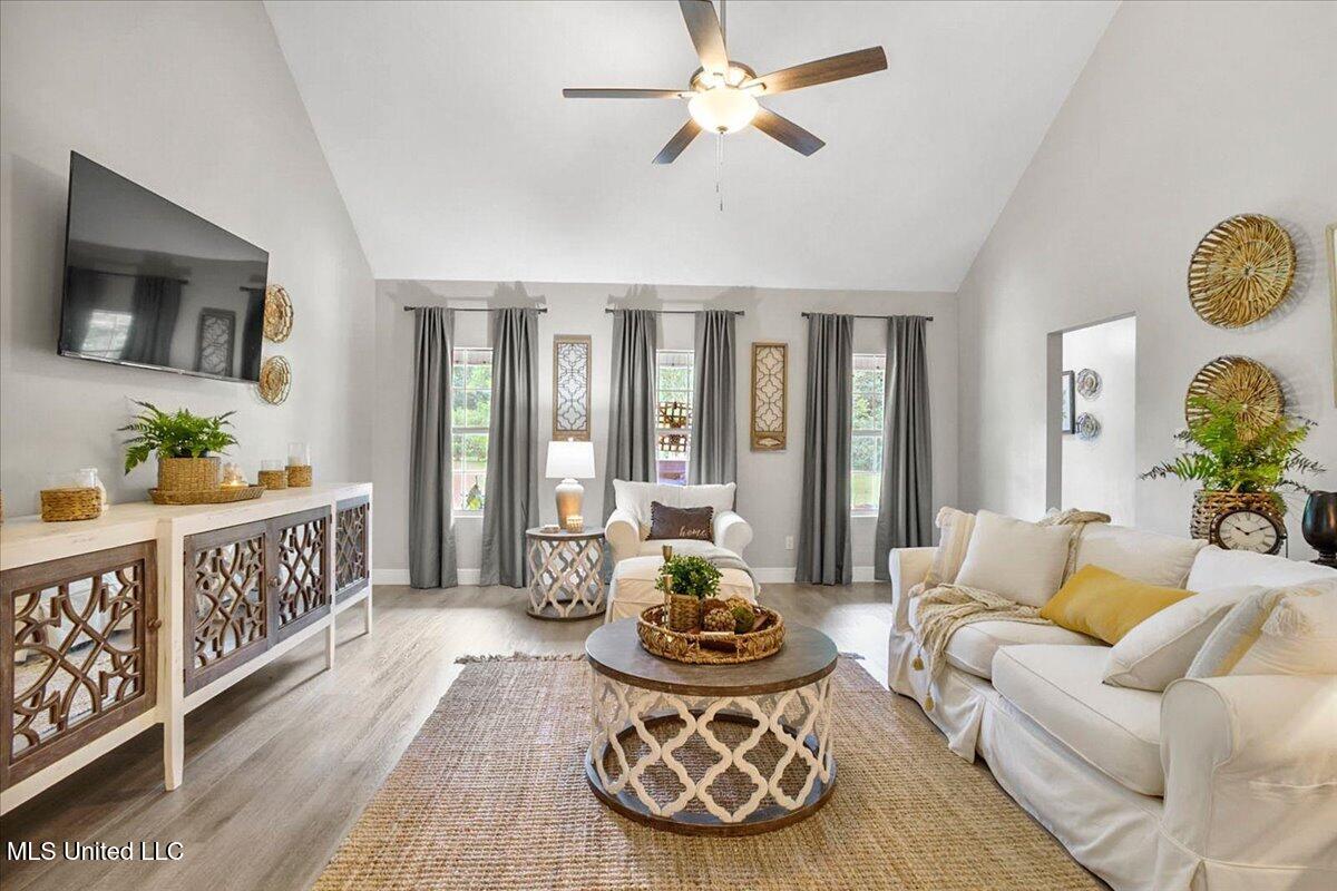 200 Koch Road Property Photo 6