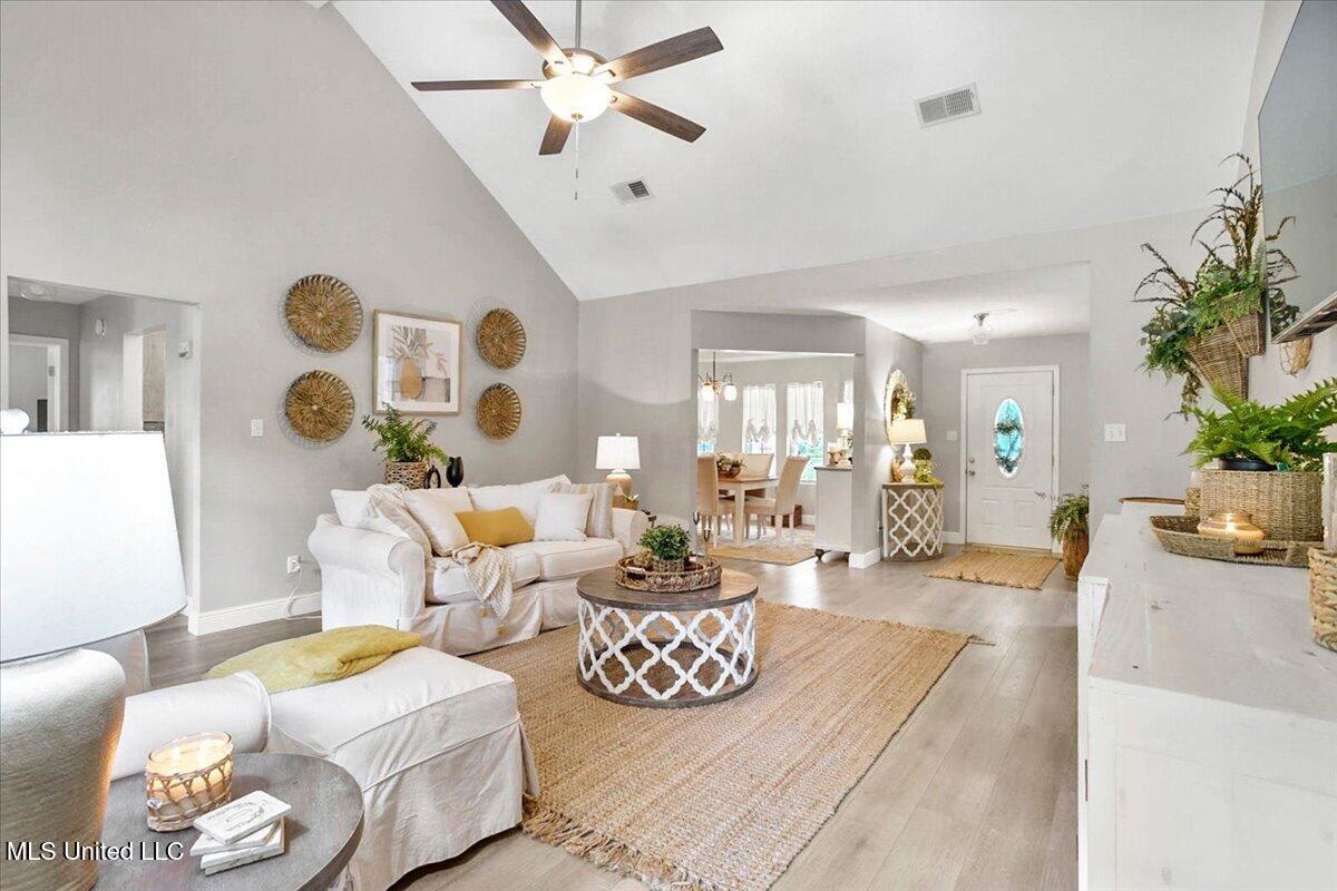 200 Koch Road Property Photo 8