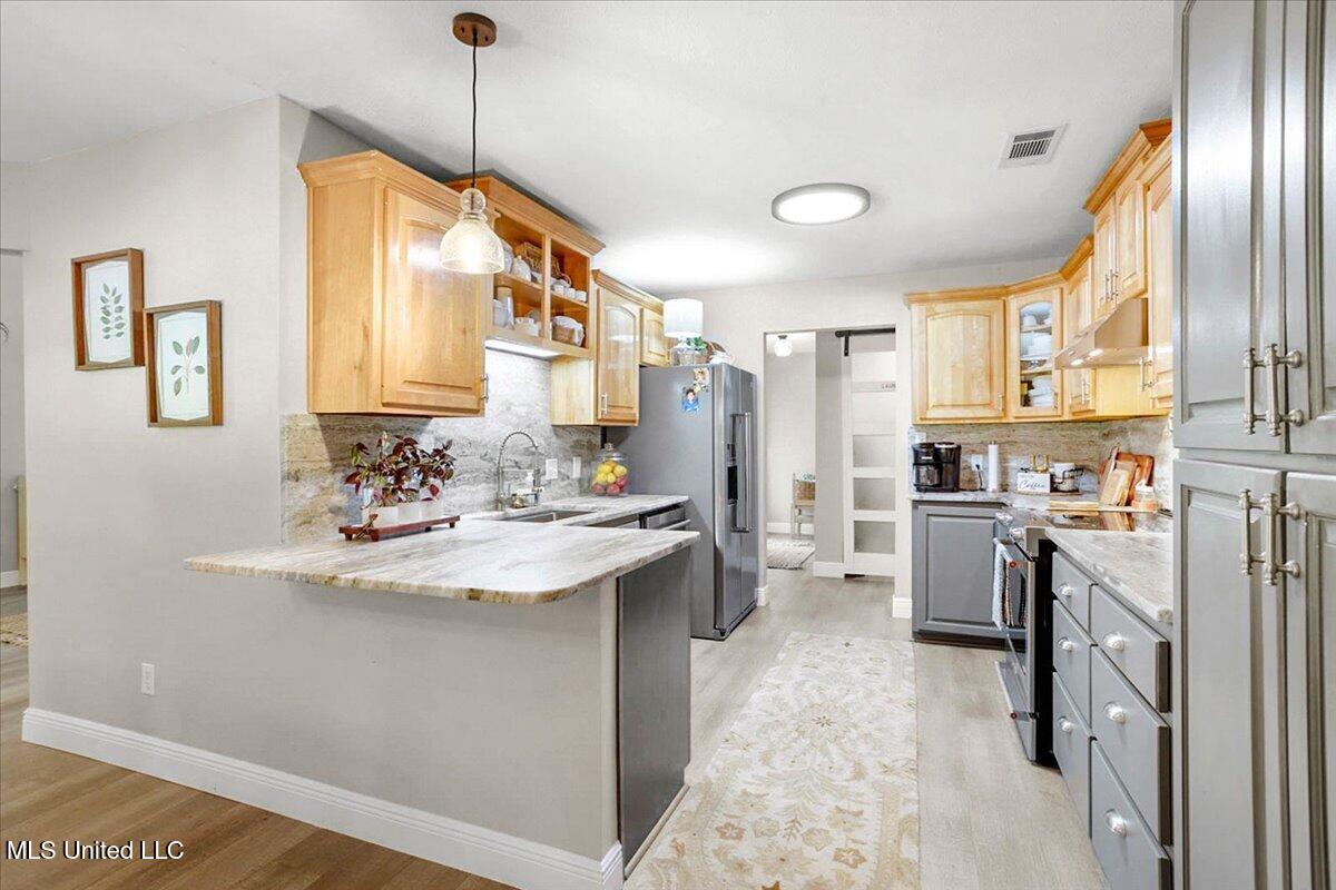 200 Koch Road Property Photo 10