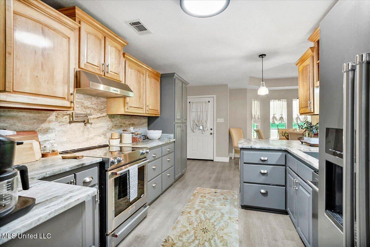 200 Koch Road Property Photo 11