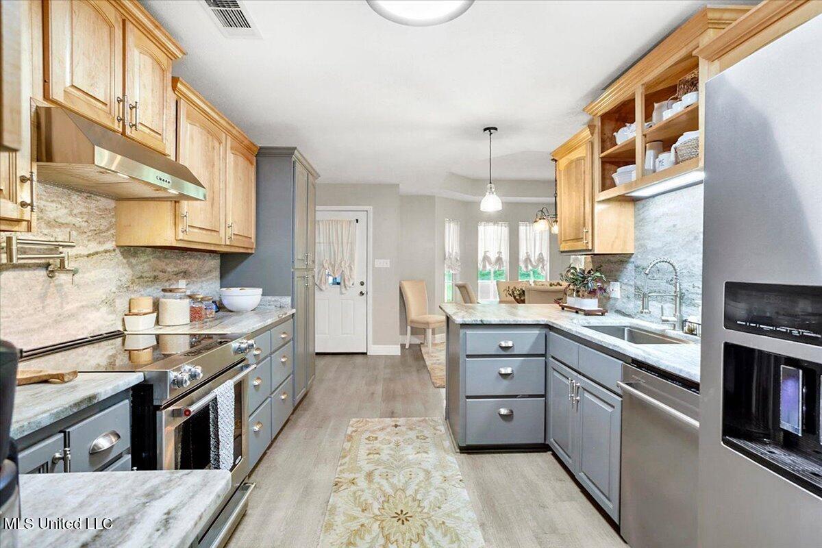 200 Koch Road Property Photo 12