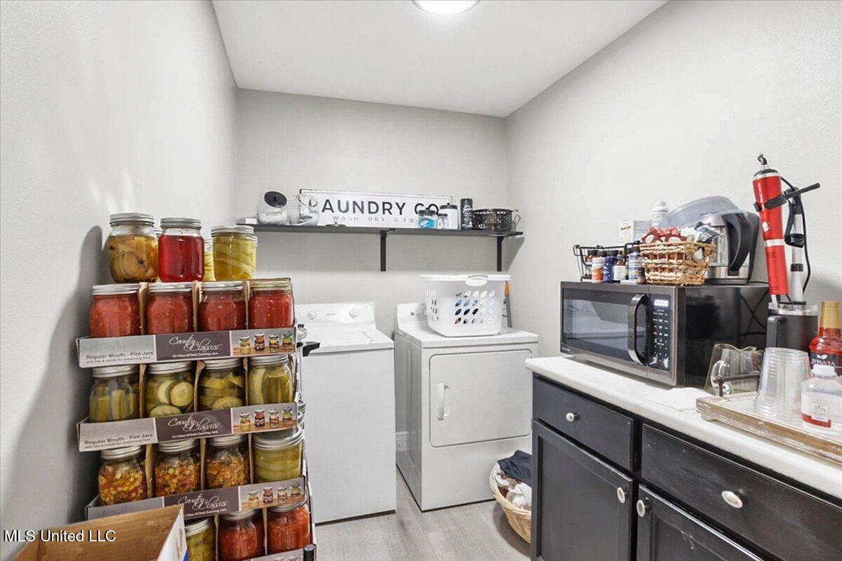 200 Koch Road Property Photo 23