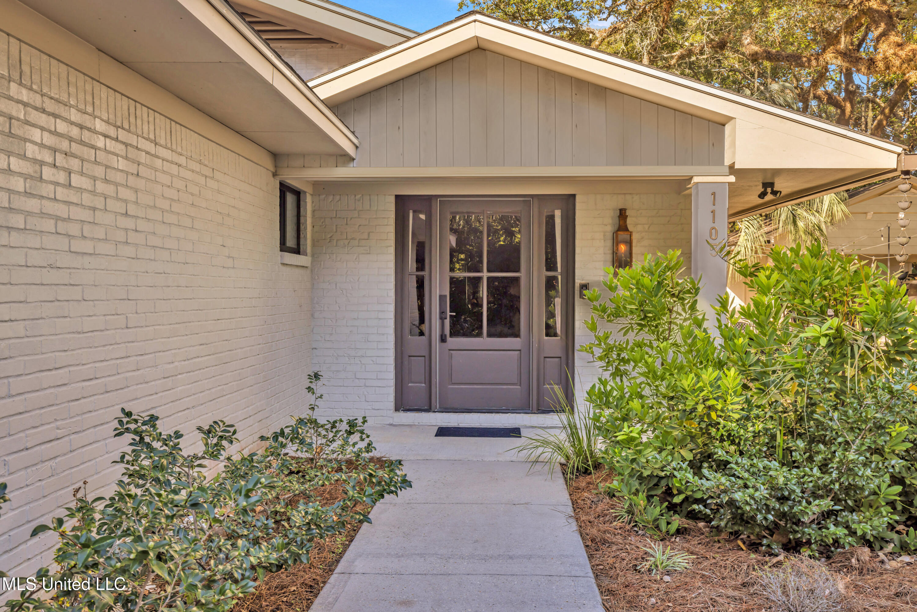 1105 E Cherokee Glen Property Photo 7